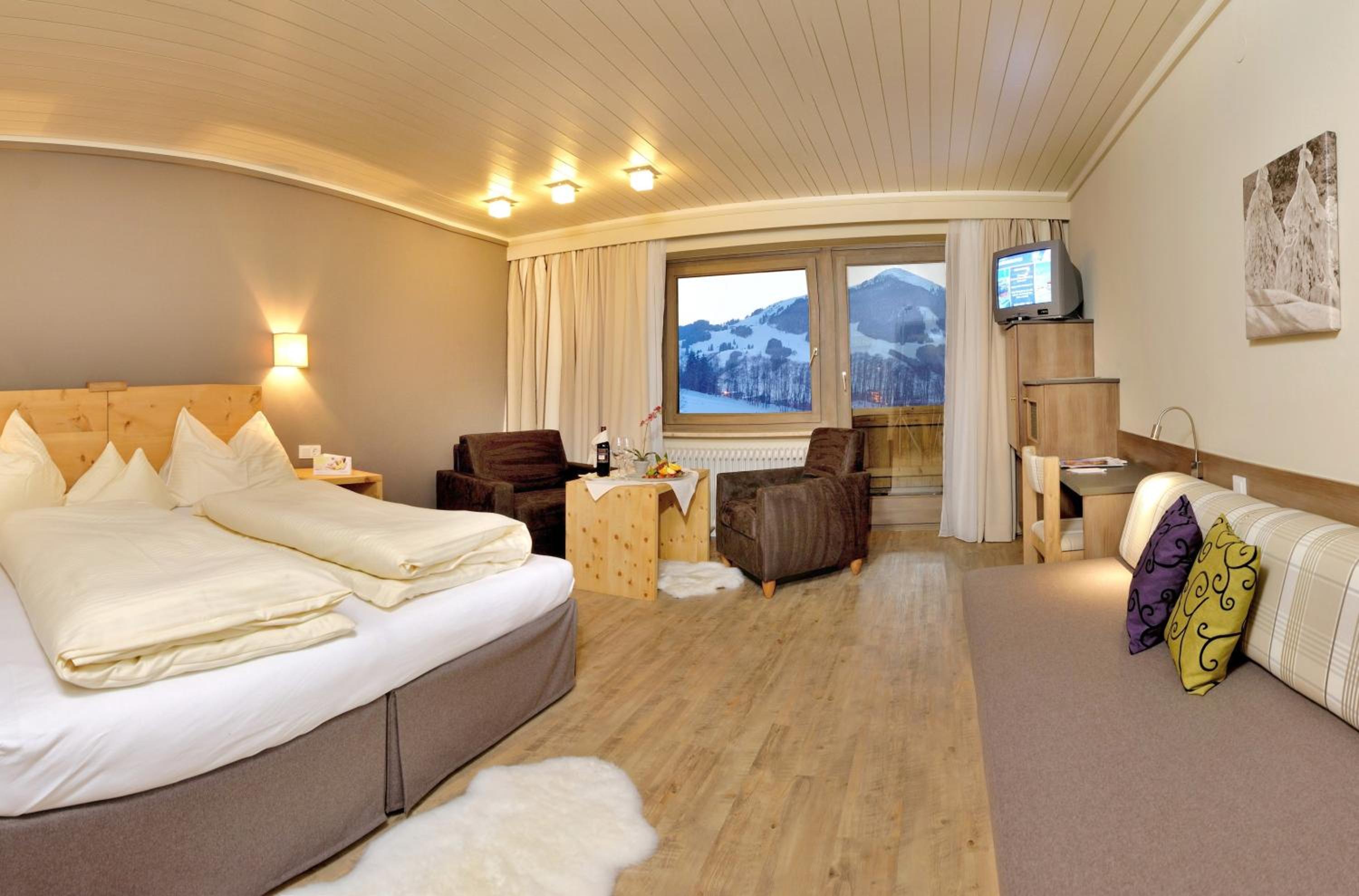 Standard Family Room - Photo 1