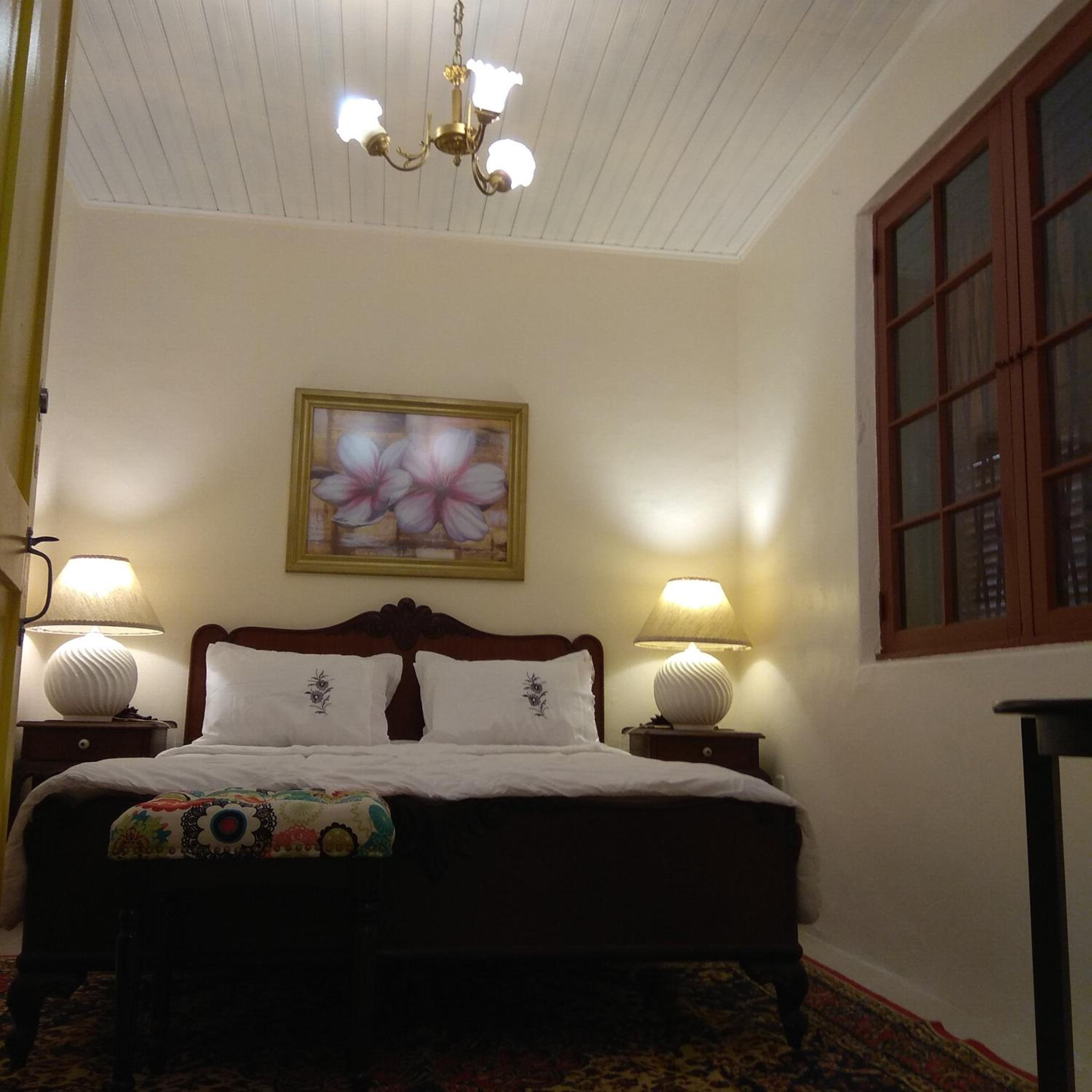 Deluxe Queen Room - Photo 1