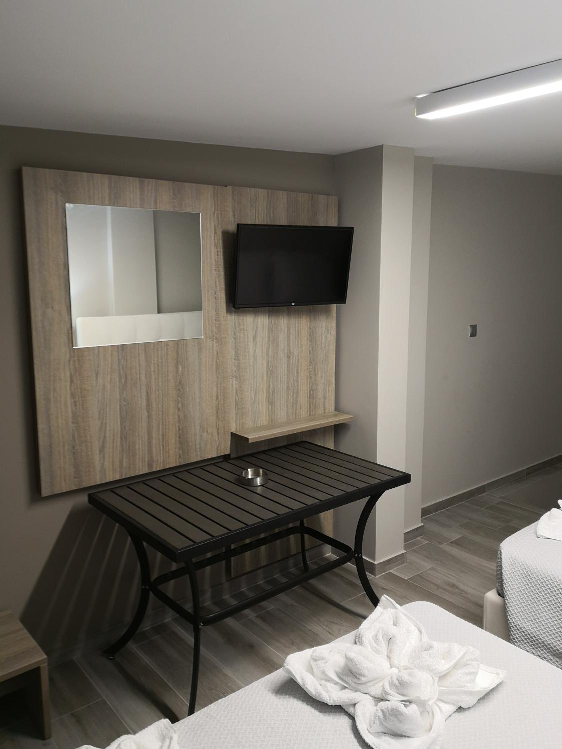 Duplex Suite - Photo 3