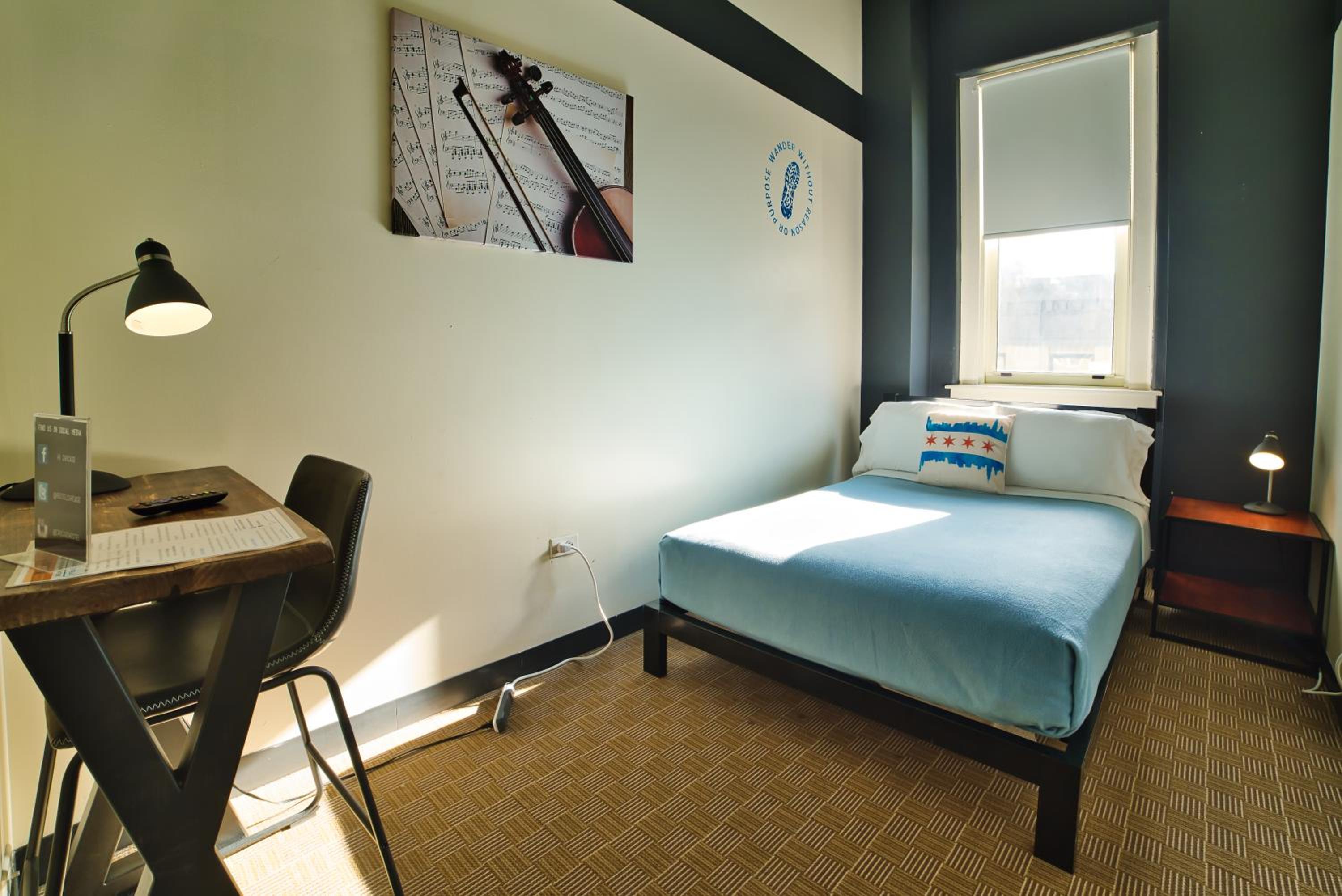 Private One Bedroom Ensuite - Photo 3