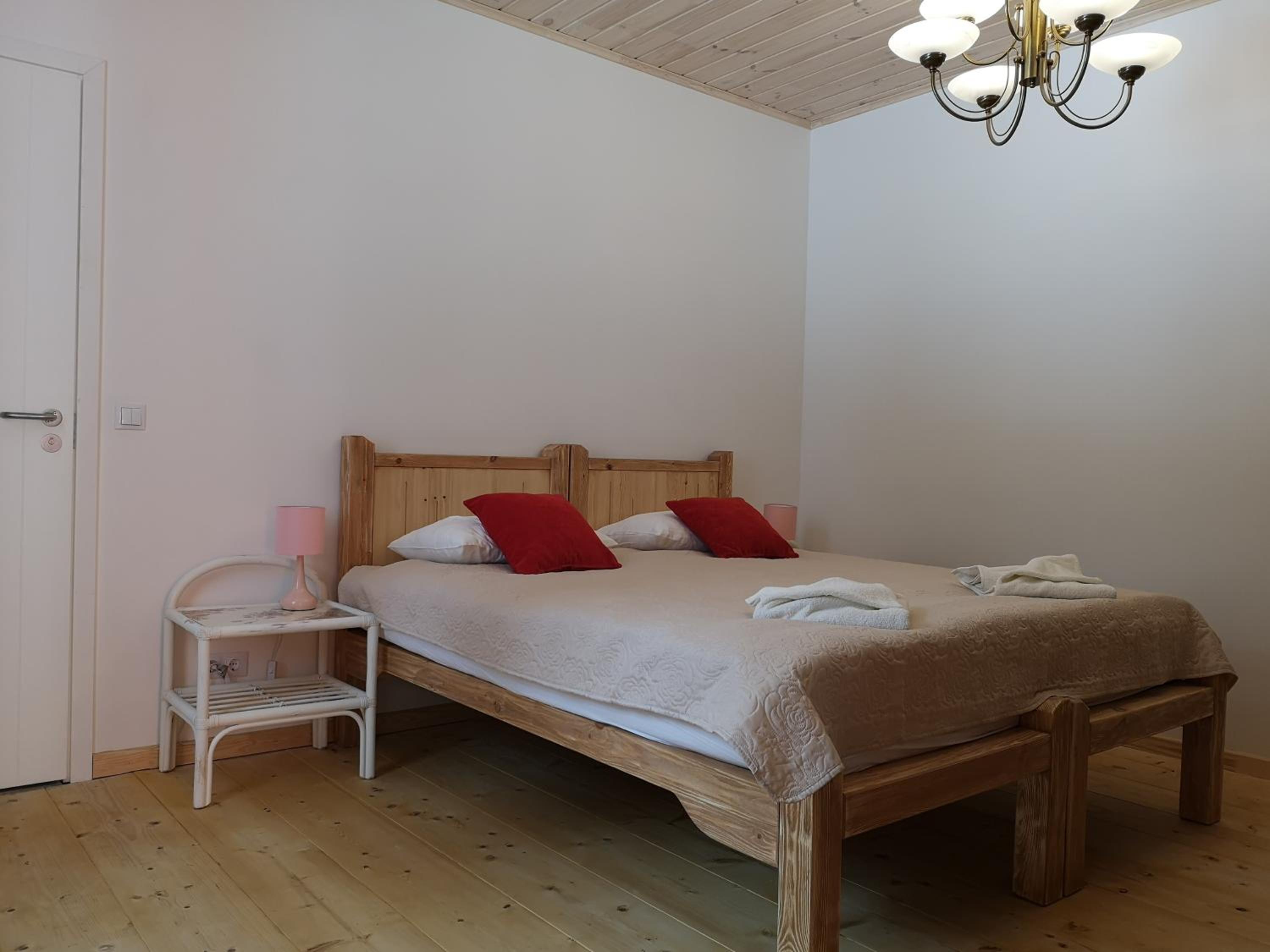 Double or Twin Room with Shower - Photo 5