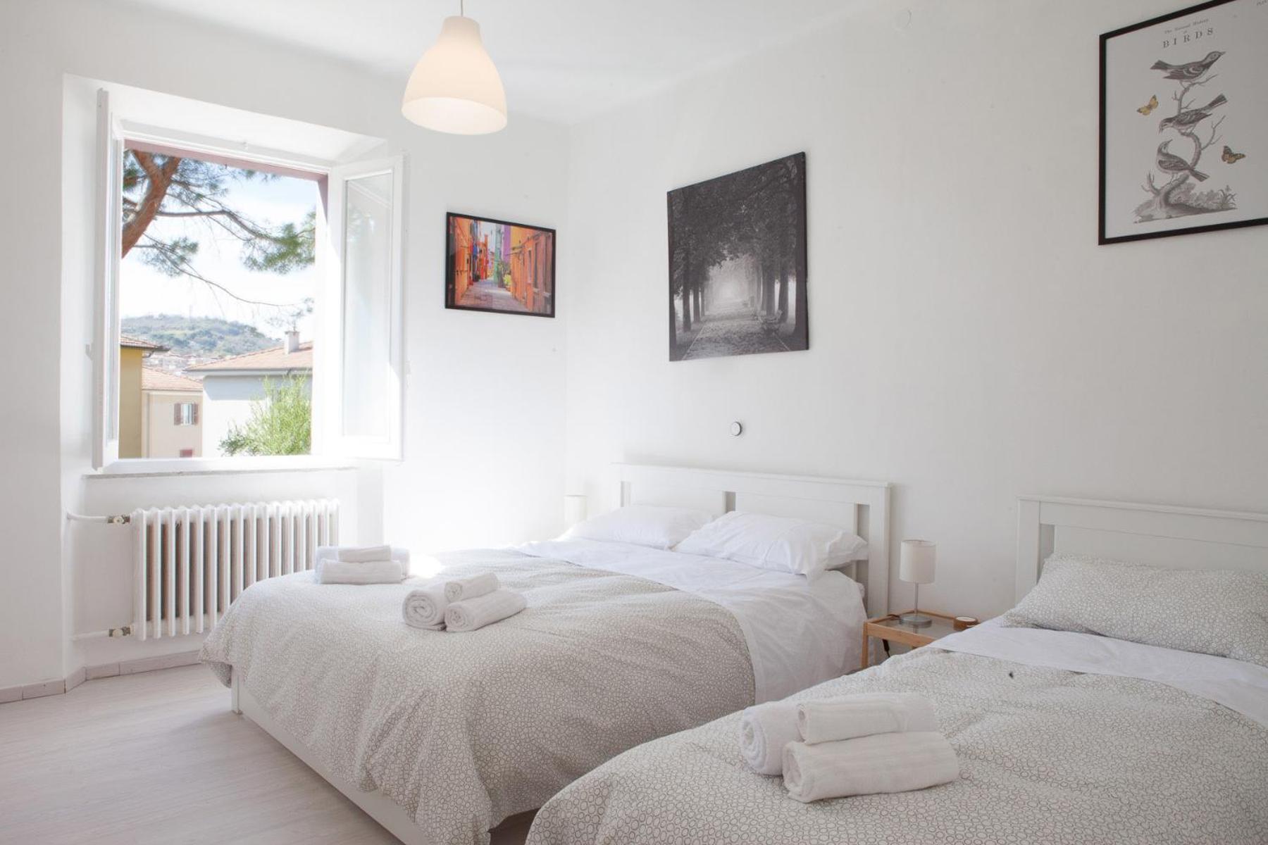 Economy Triple Room with Shared Bathroom