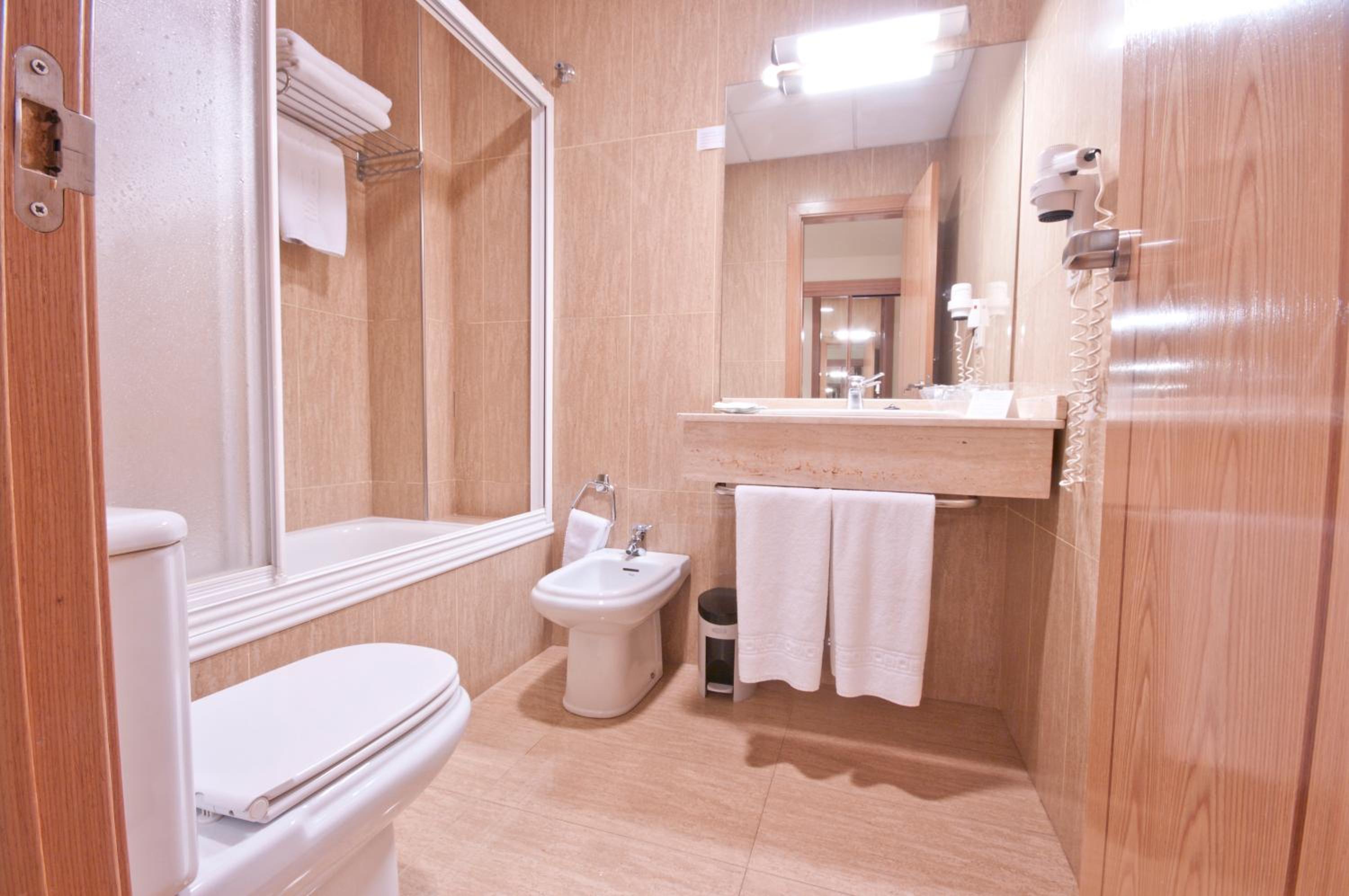 Habitación Doble o con Dos Camas con Acceso al Spa Habitación Doble o con Dos Camas con Acceso al Spa