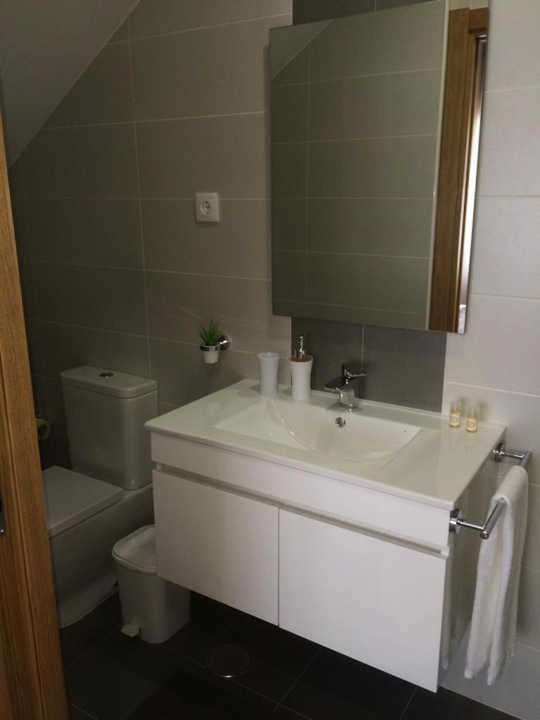 Double Room with Private Bathroom - Photo 2