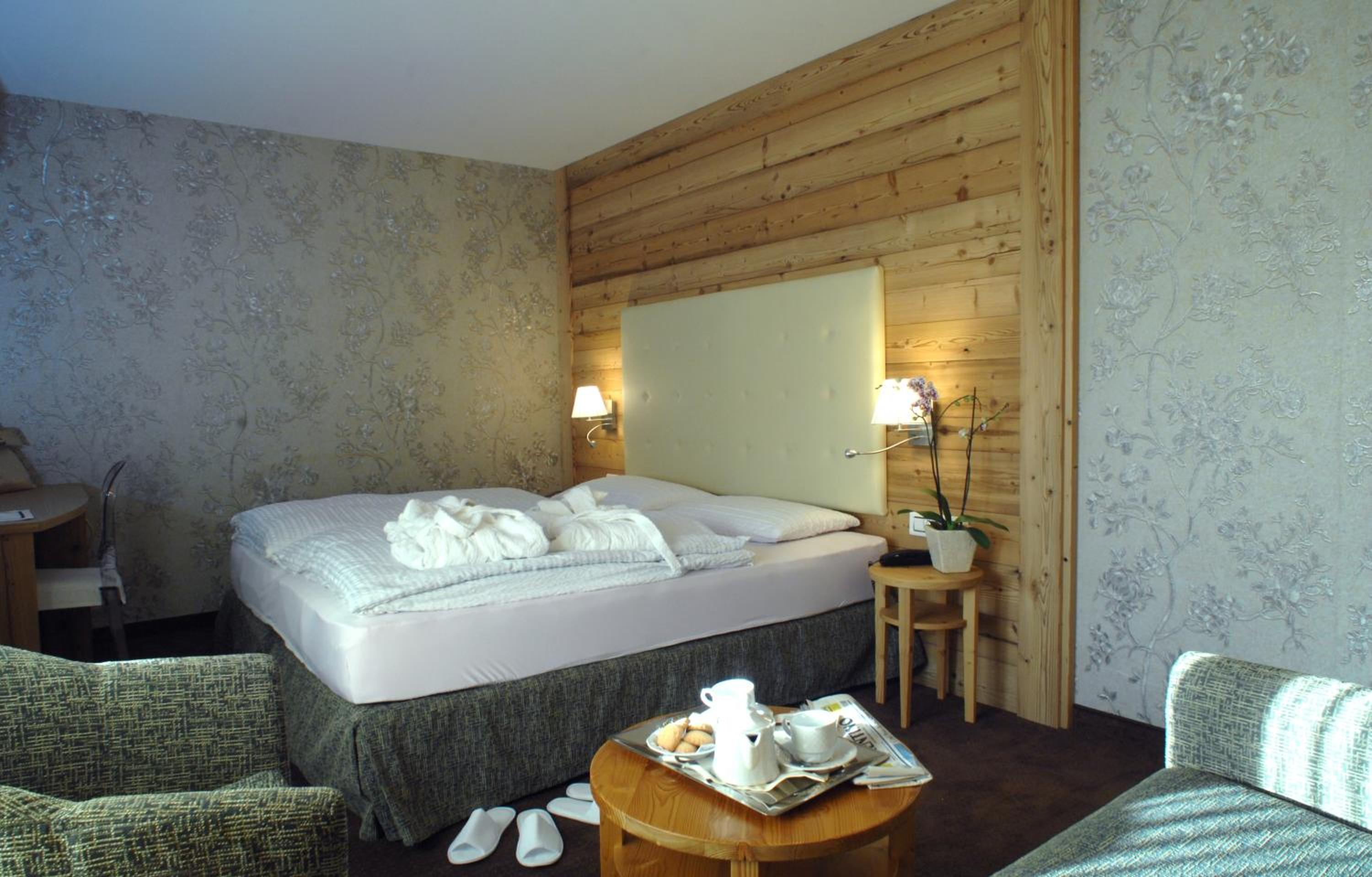 Deluxe Double Room with Balcony photo 1