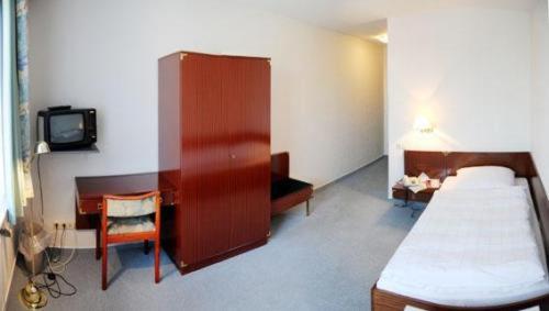 Single Room photo 2