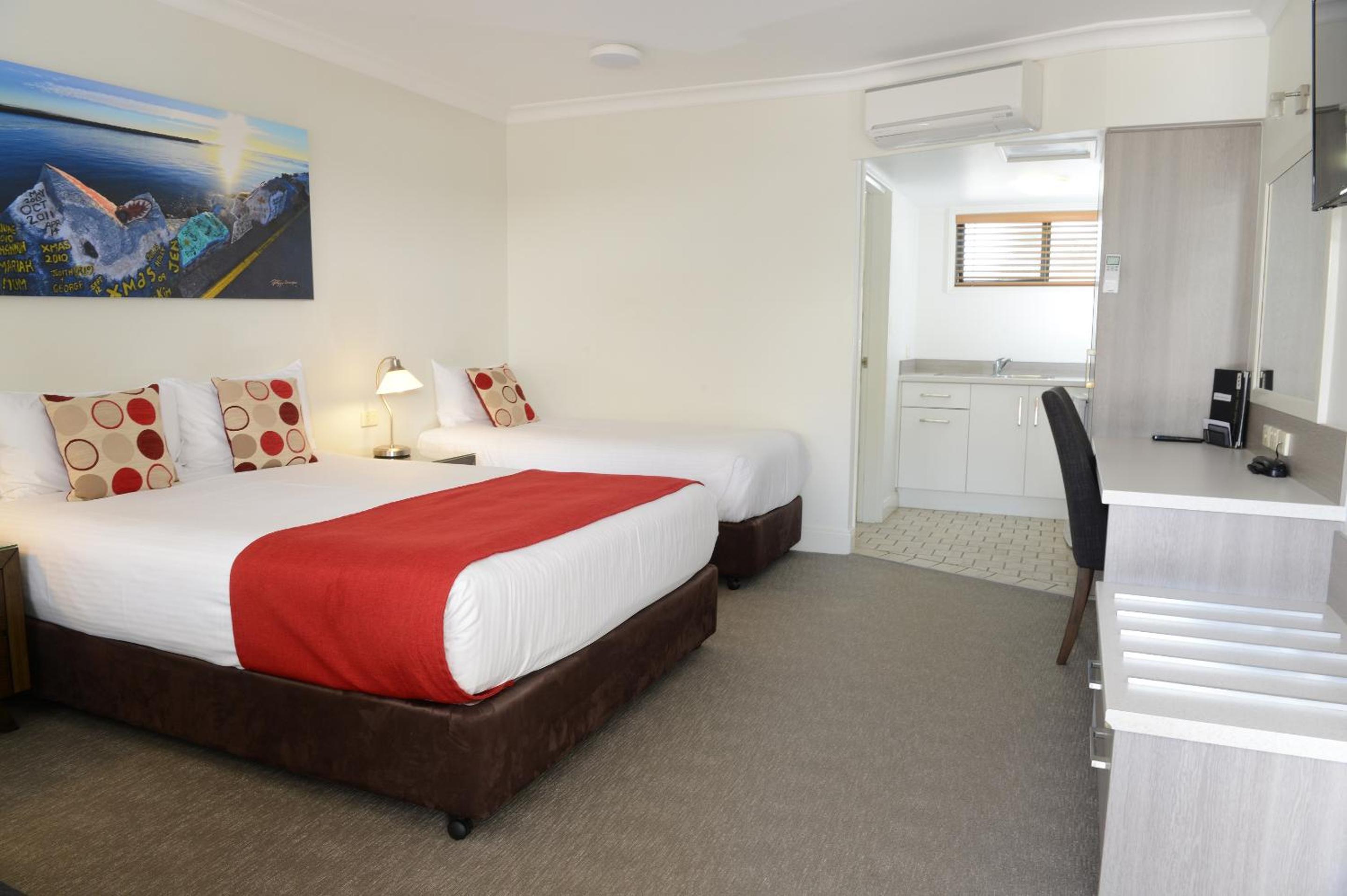 Large Twin Room photo 1