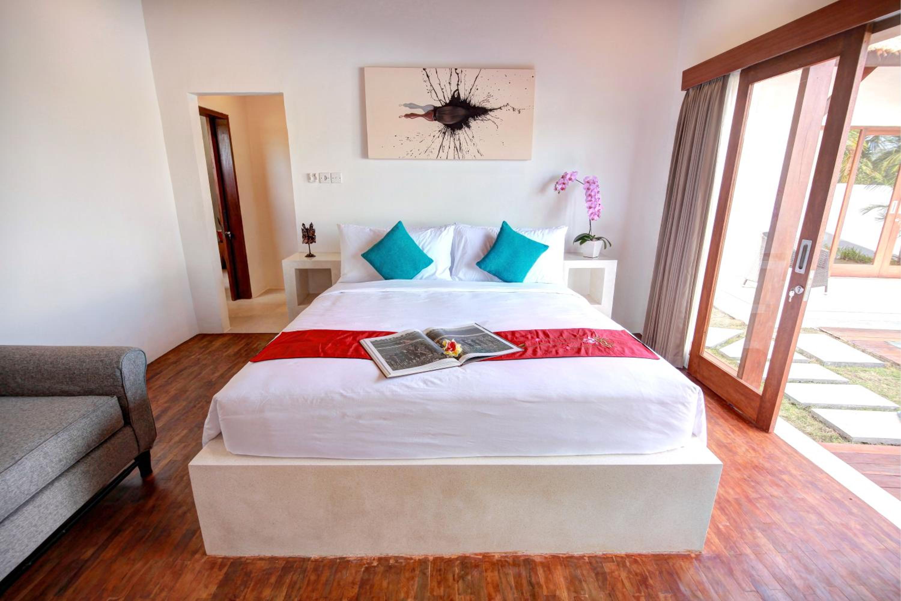 Villa with Private Pool photo 1