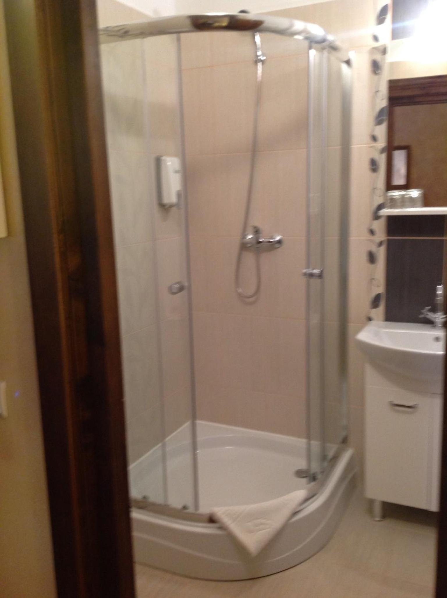 Double Room with canopy bed - Photo 5
