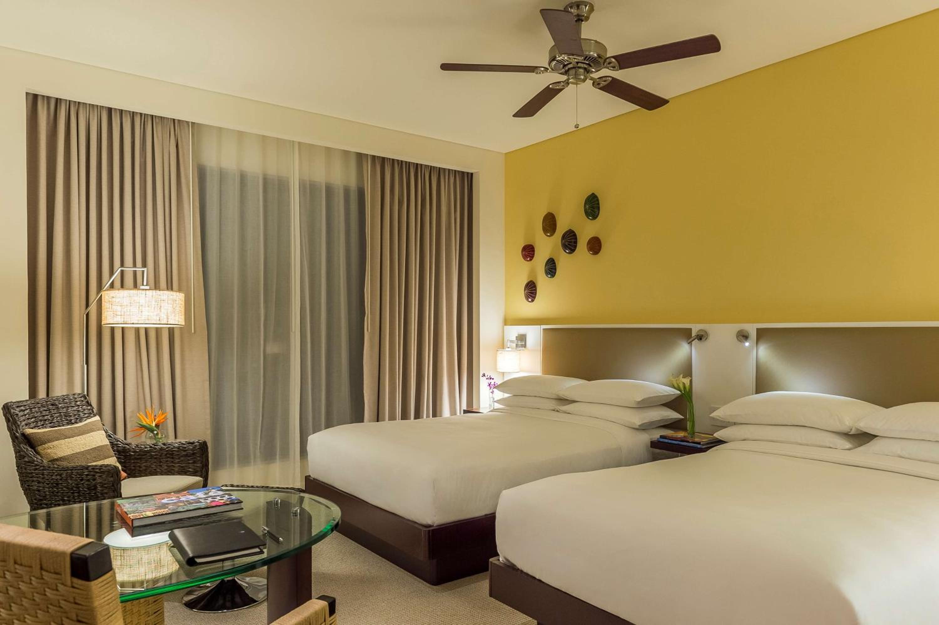 Double Room with Two Double Beds photo 2