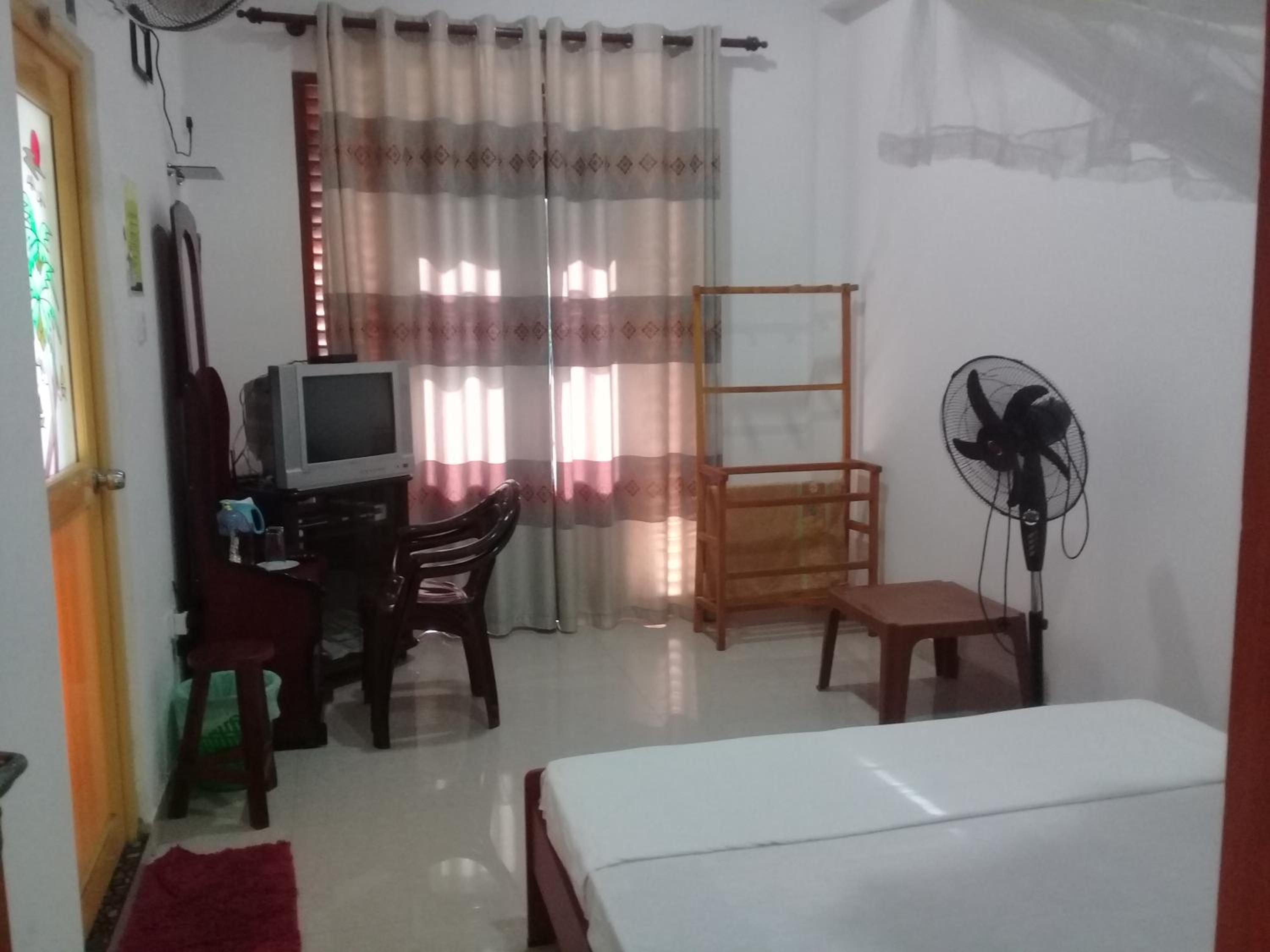 Budget Double Room photo 3