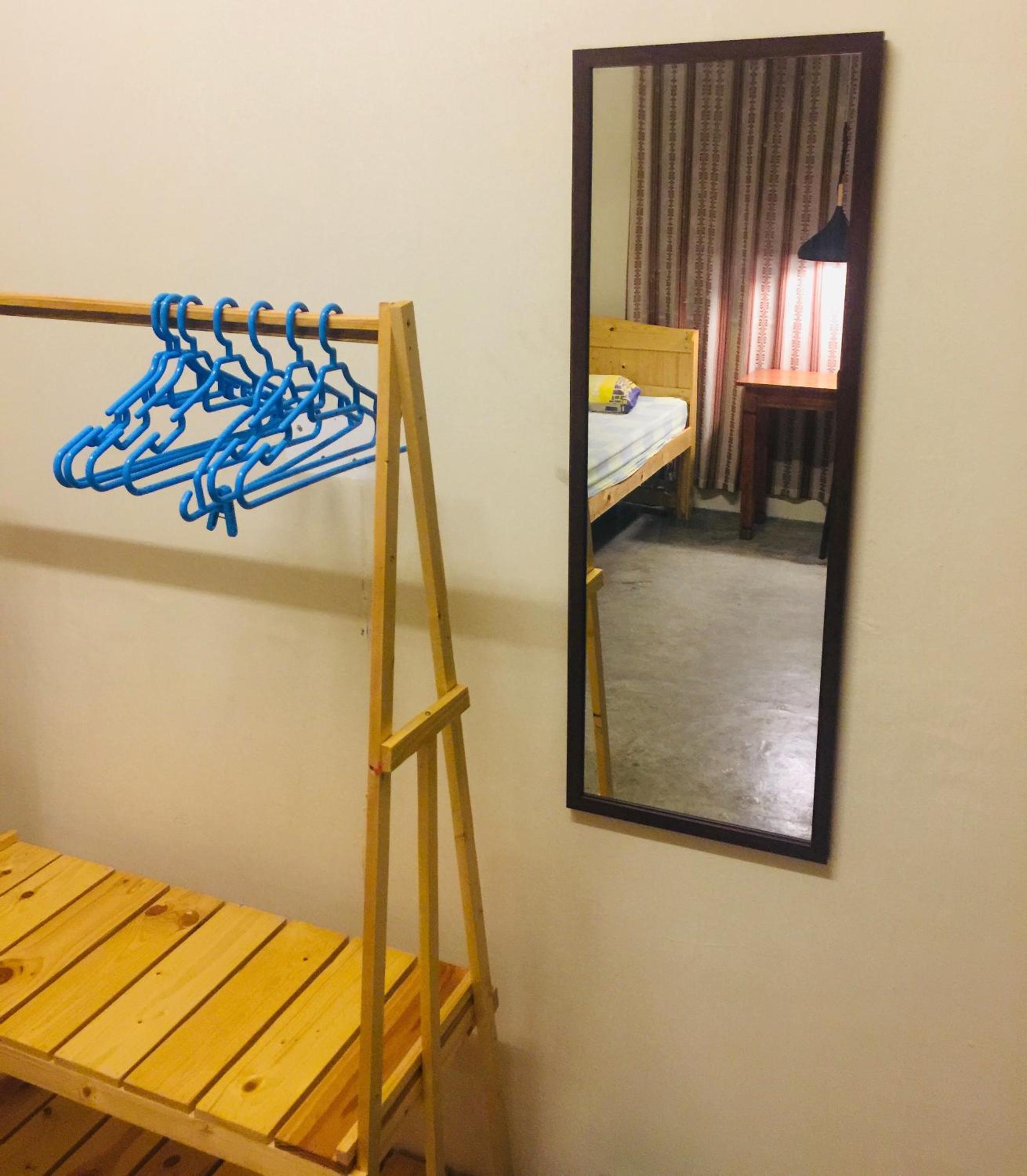 Budget Twin Room photo 3