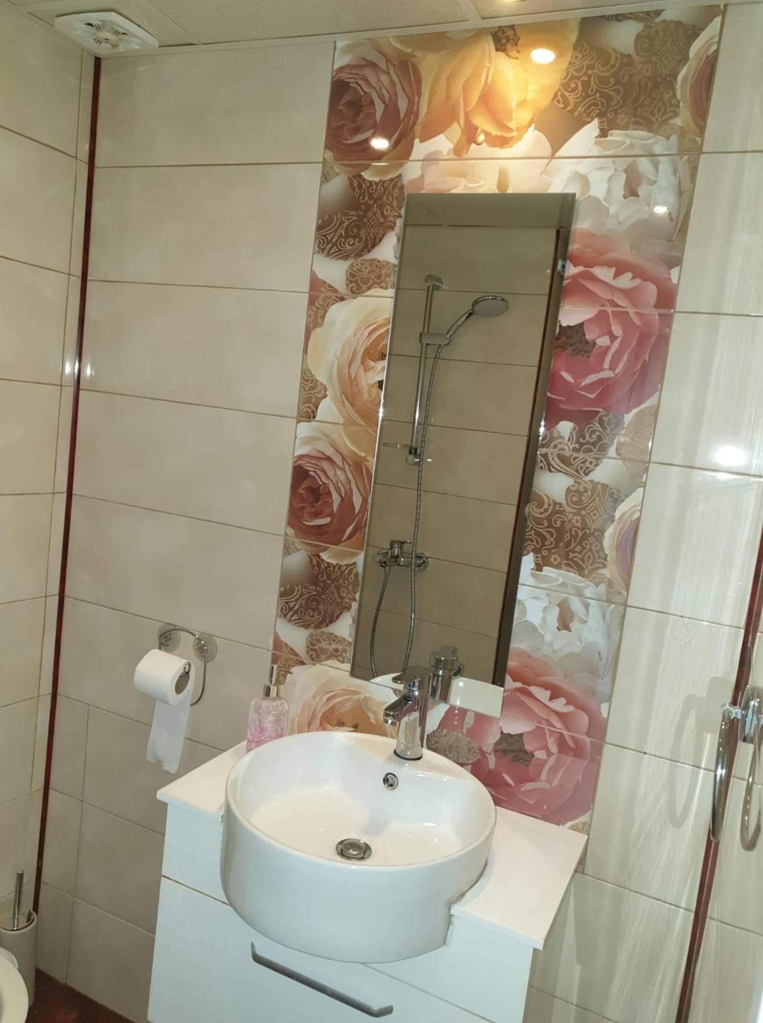Two-Bedroom Apartment - Photo 25