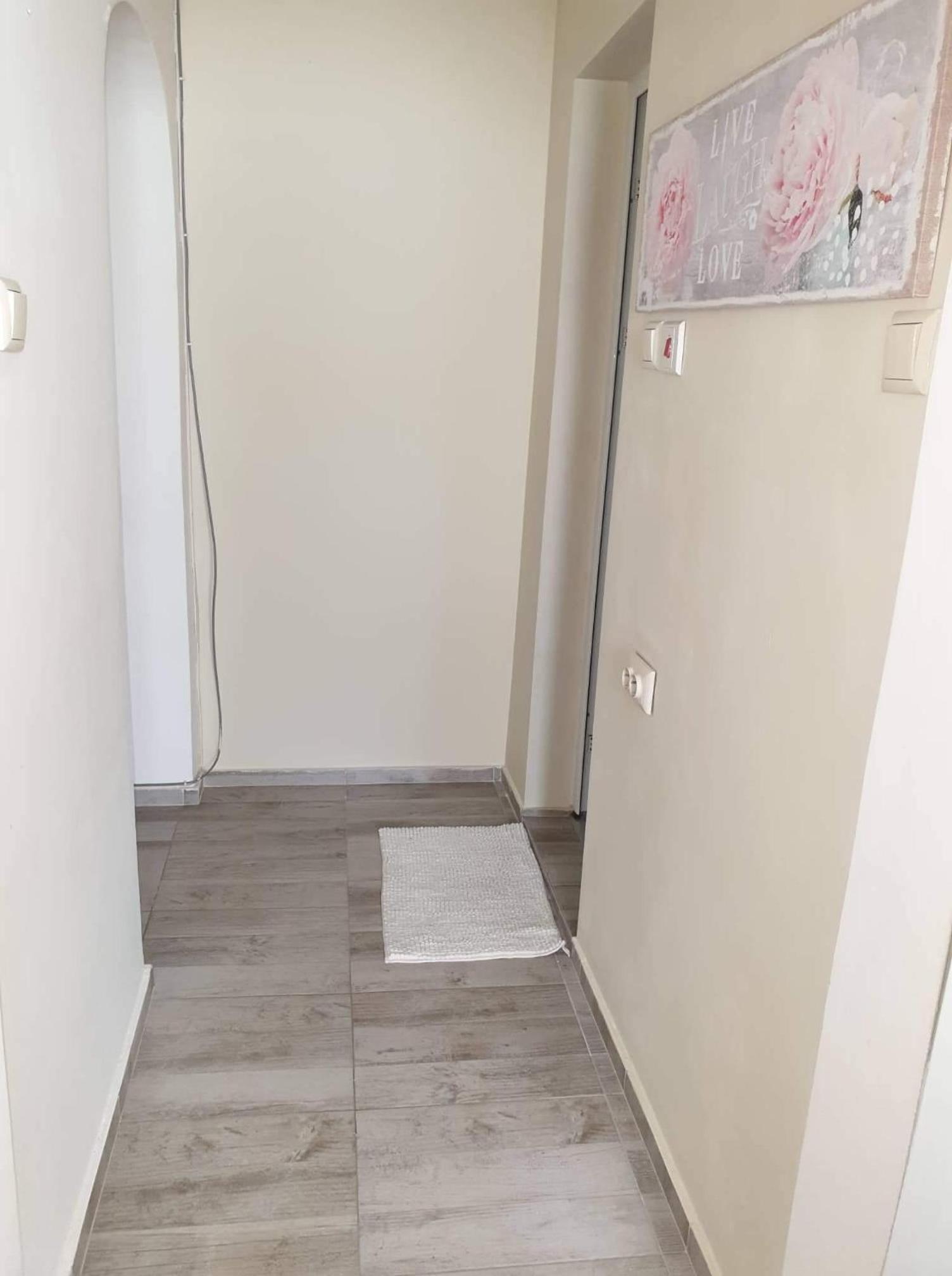 Two-Bedroom Apartment - Photo 22