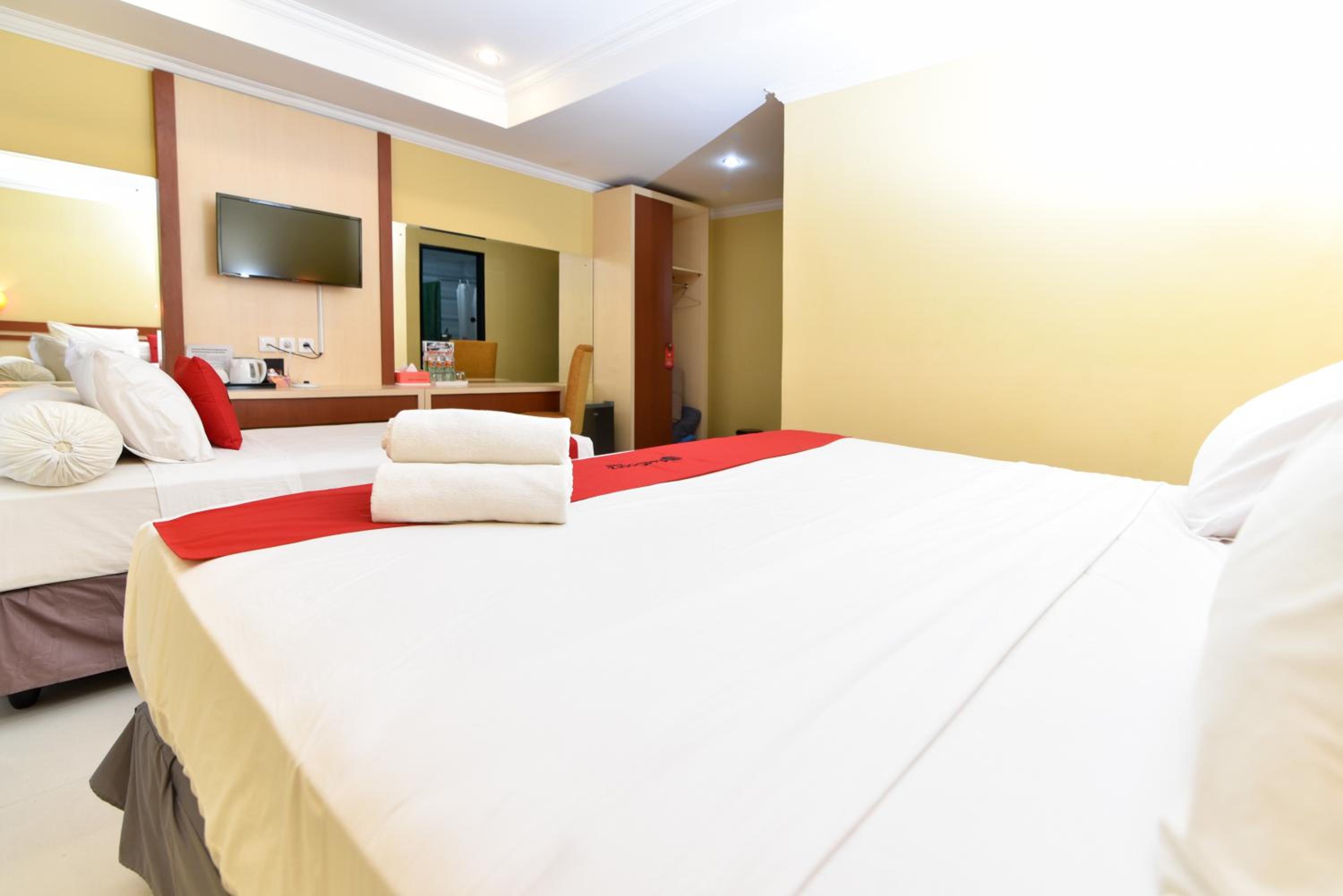 Twin Room - Photo 1