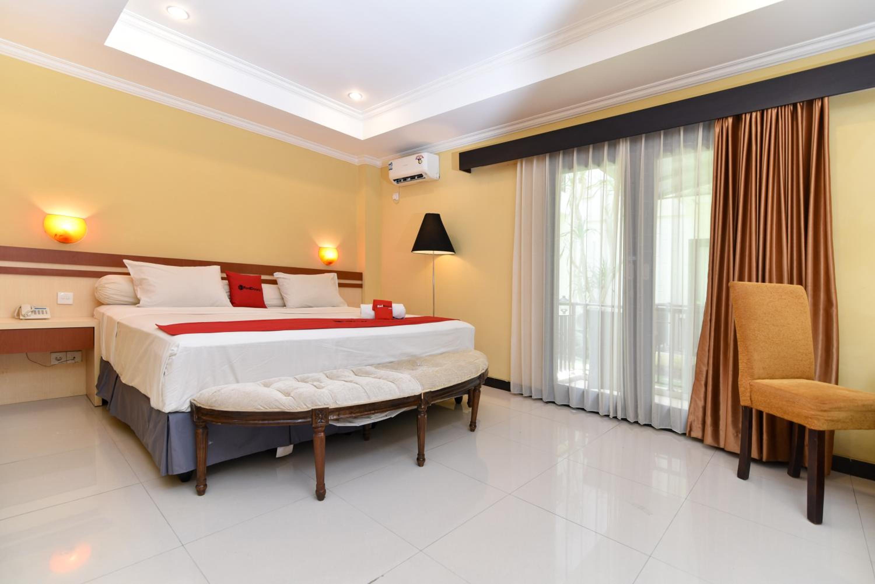 Deluxe Room - Photo 4