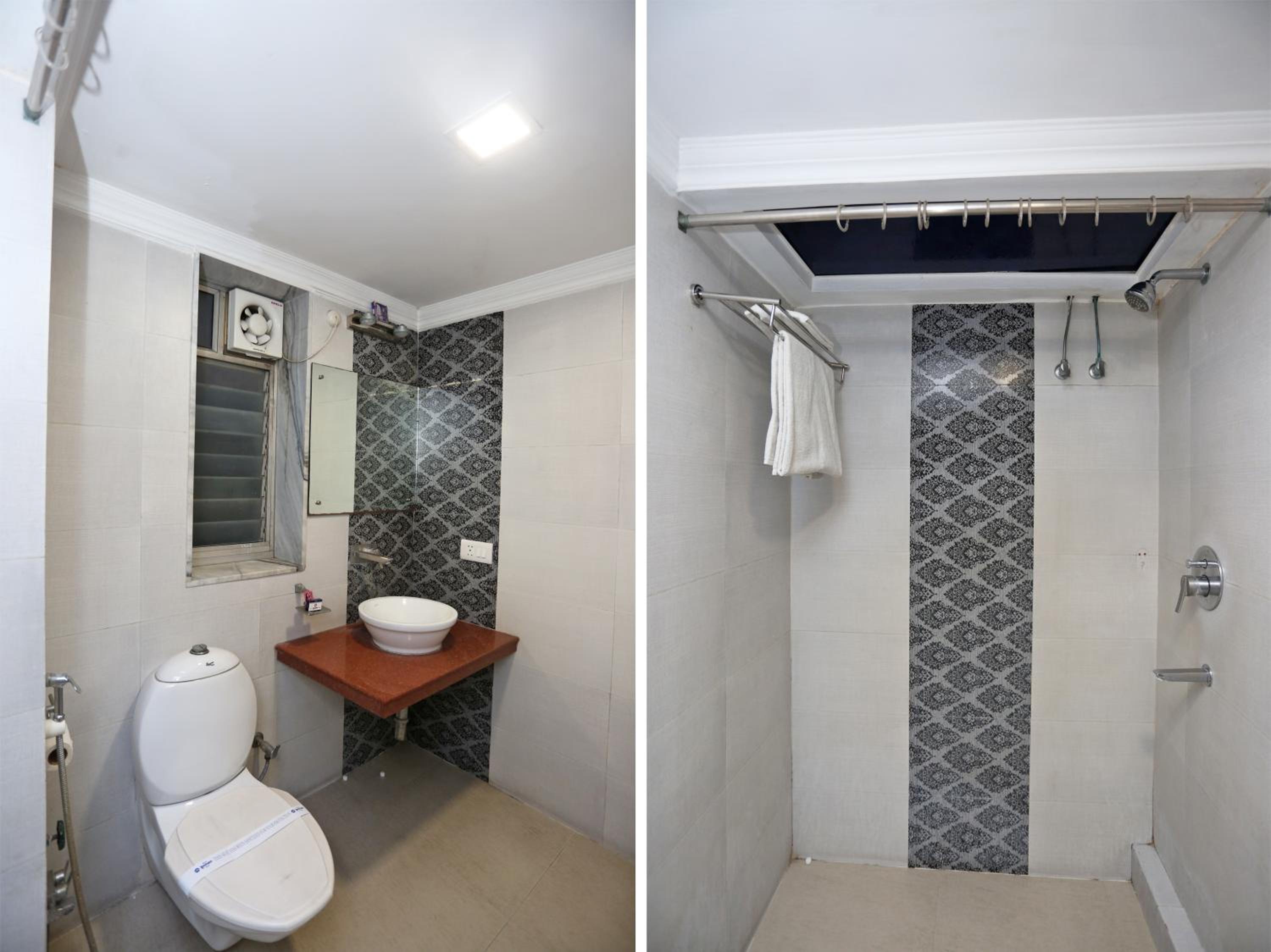 Executive Suite - Photo 6