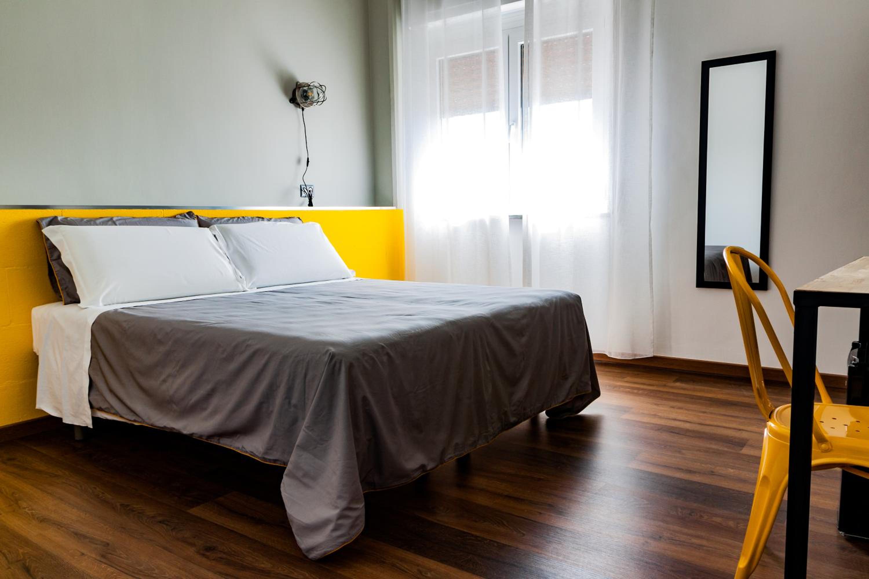 Double or Twin Room with Balcony photo 3