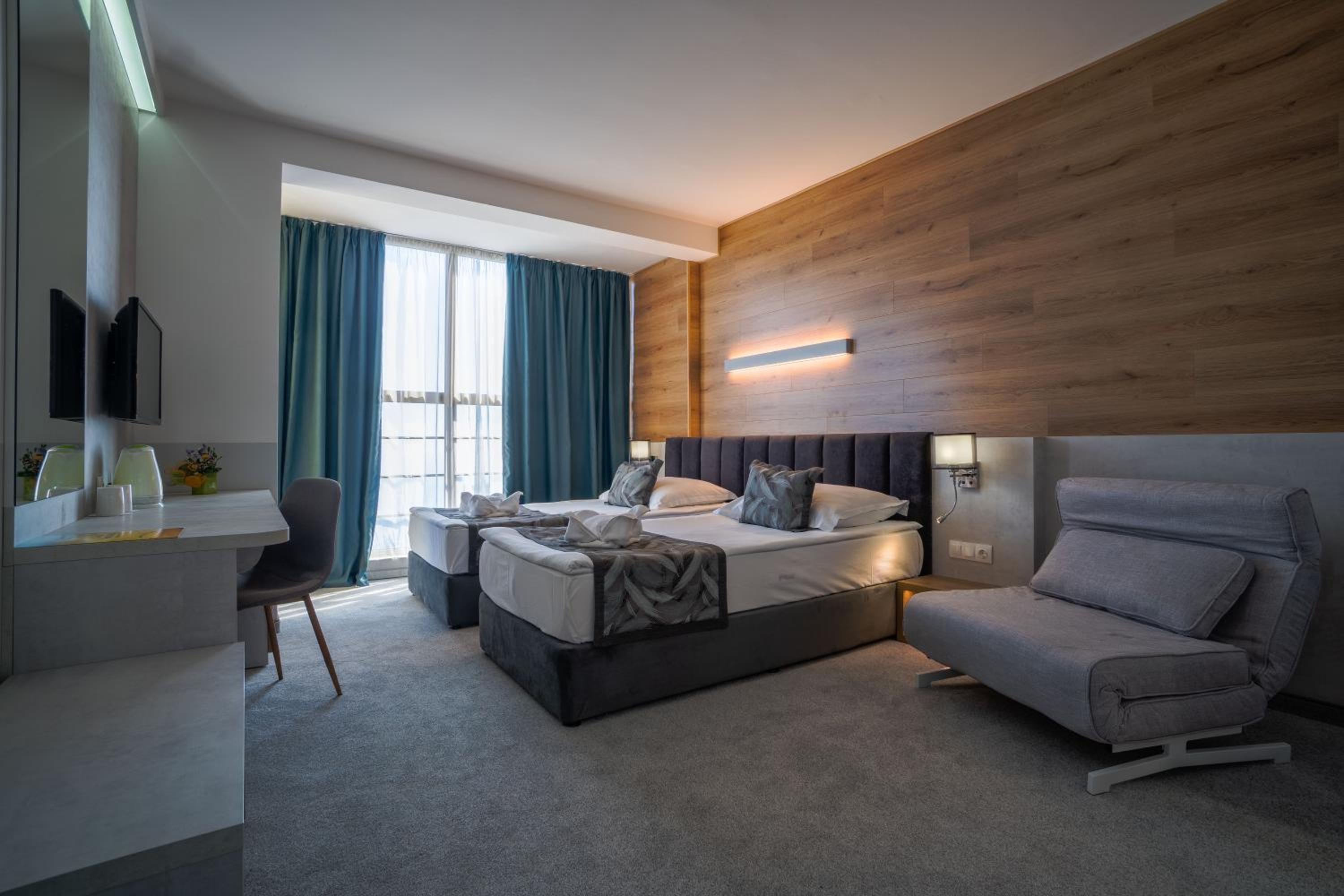 Standard Double or Twin Room with Sea View photo 3