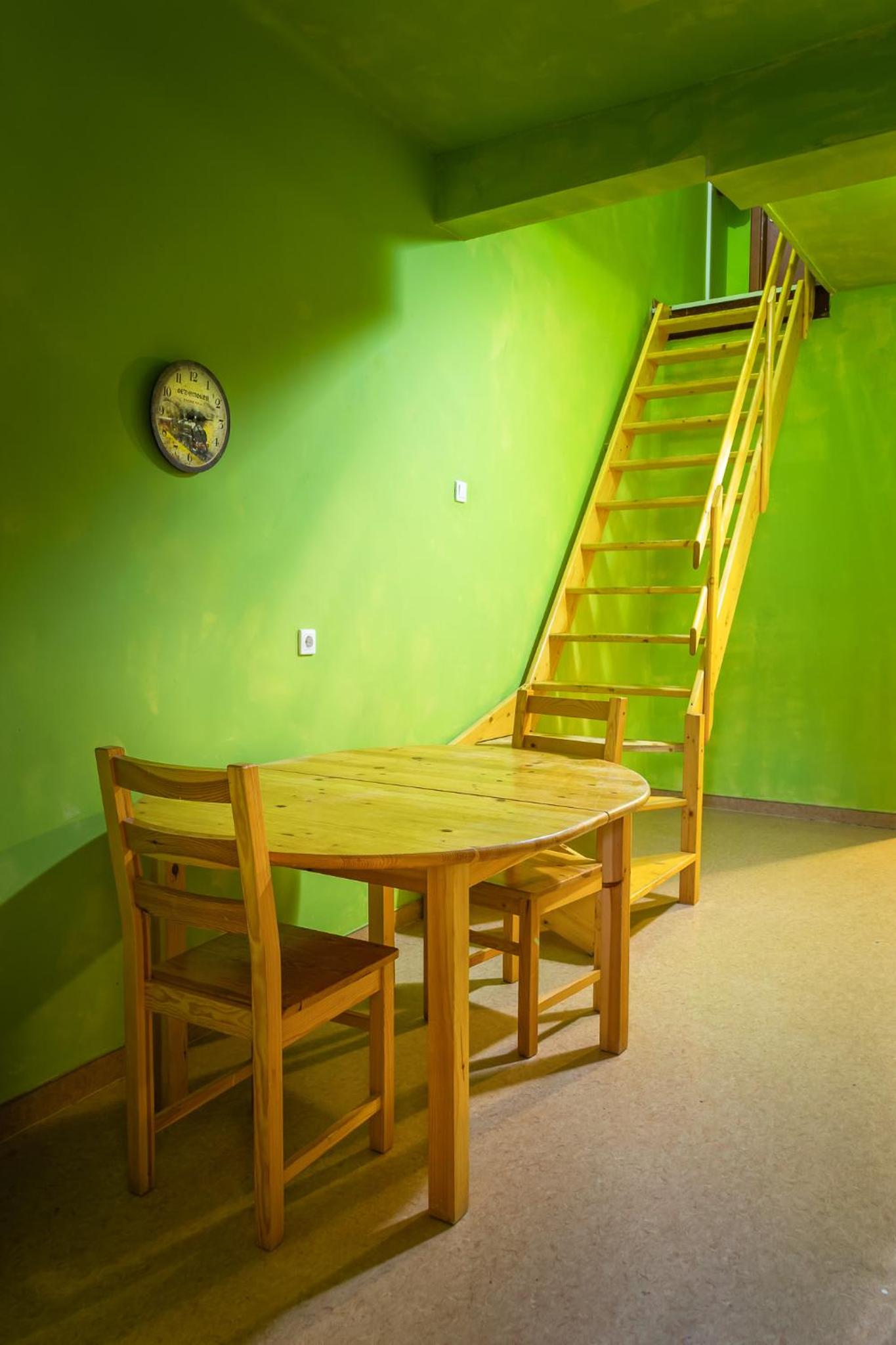 Budget Twin Room - Photo 12