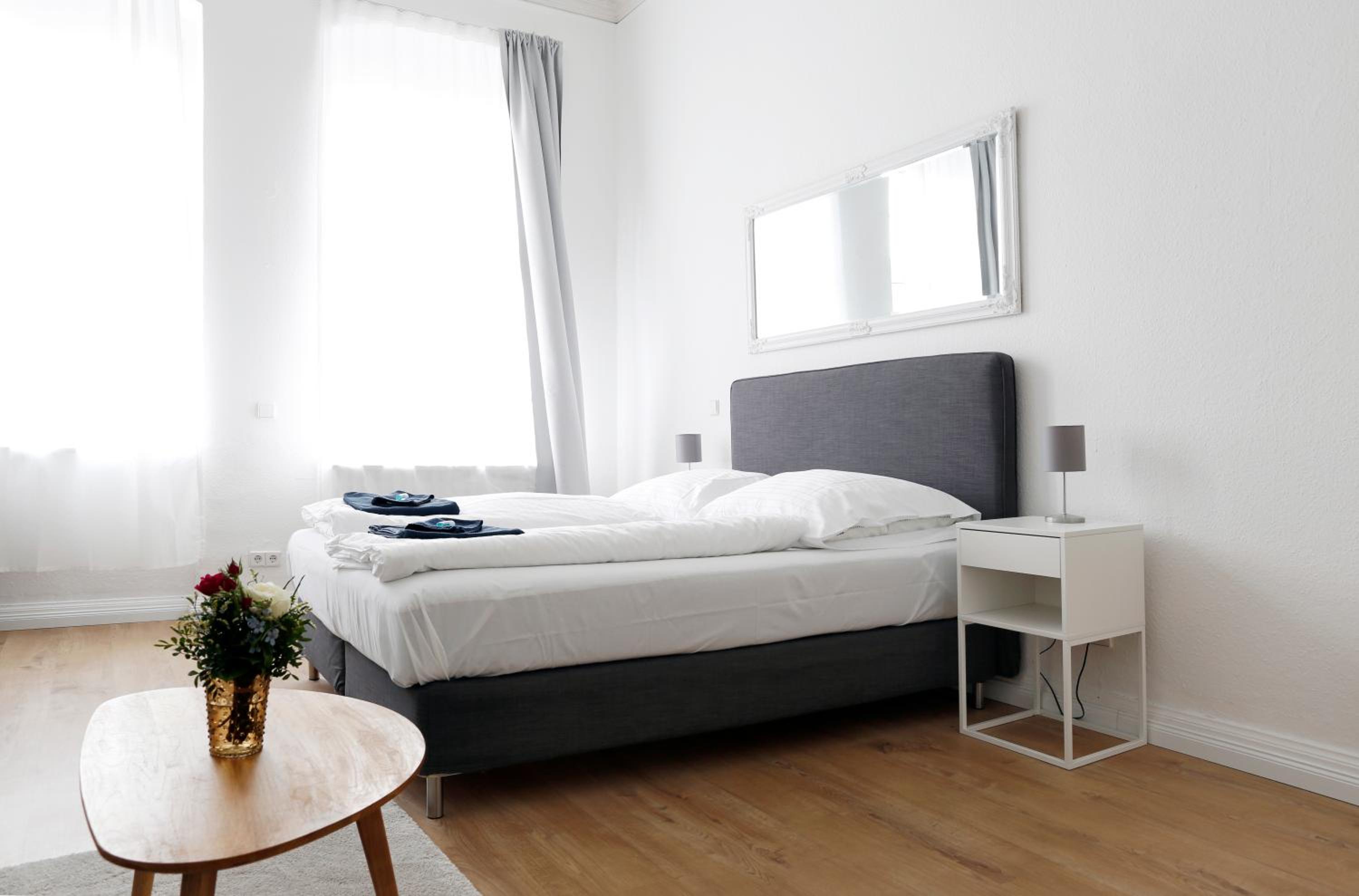 Apartment photo 2