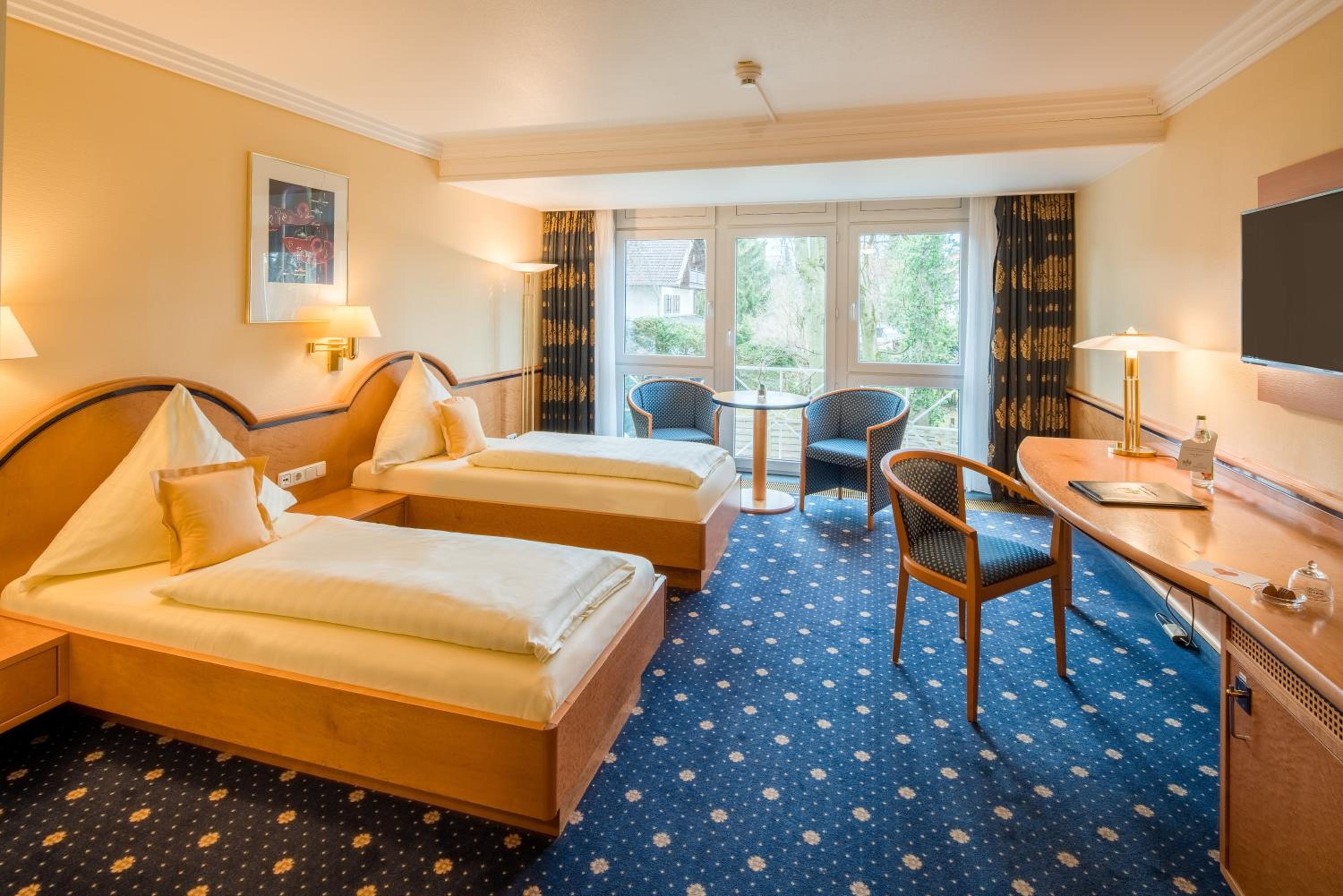 Superior Twin Room with Garden View  photo 3