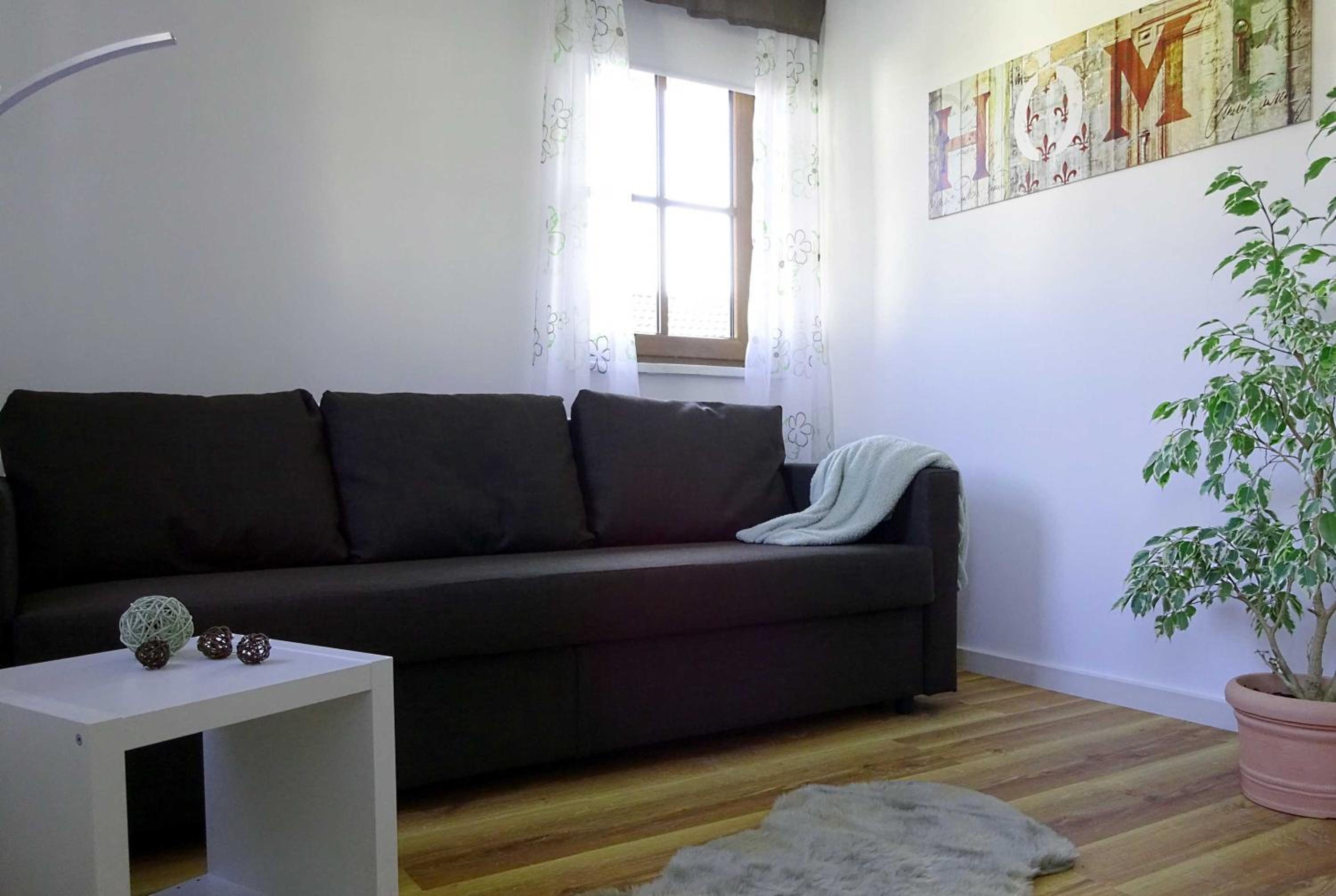 Apartment Upper Floor photo 2