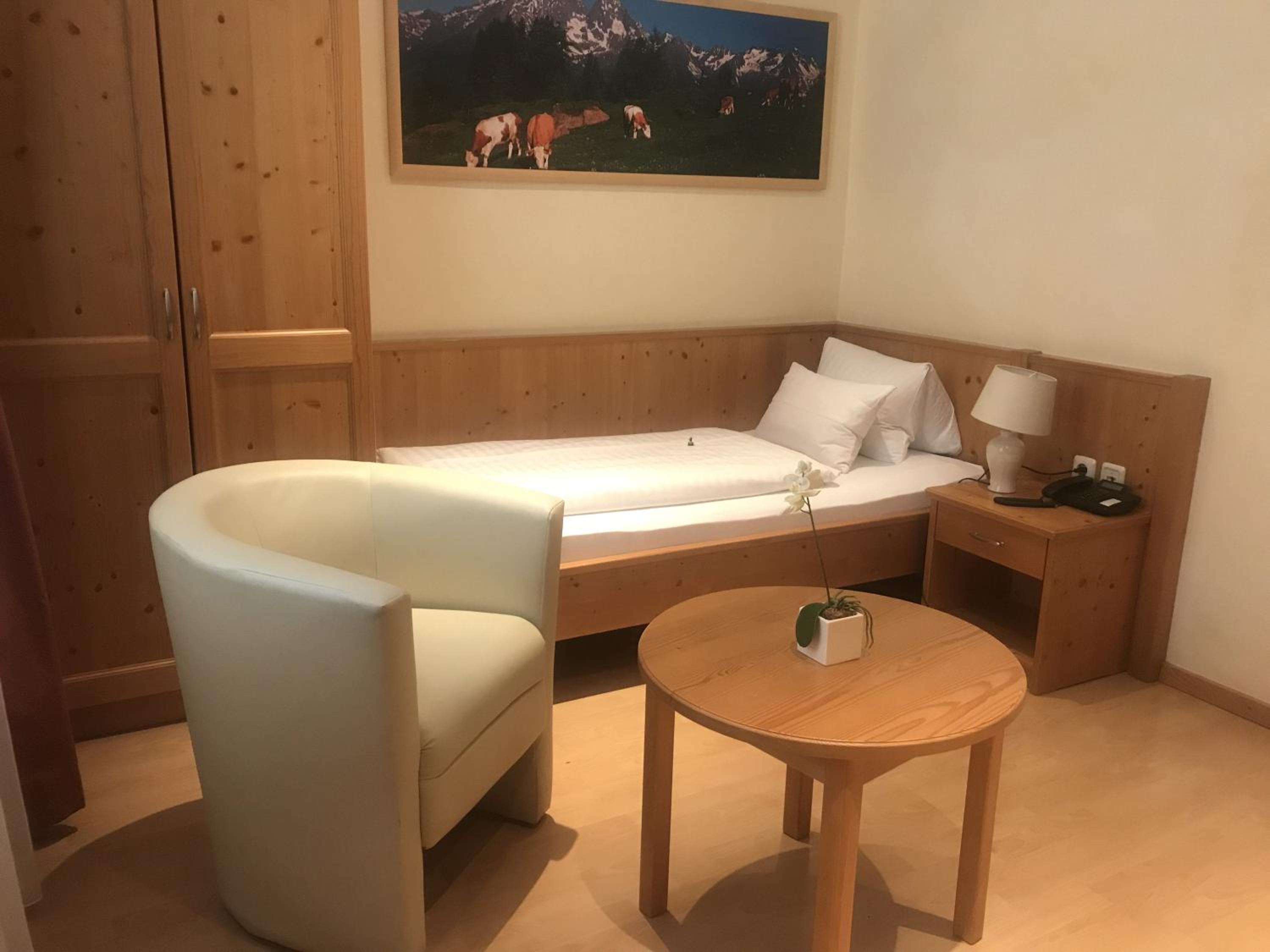 Single Room photo 1