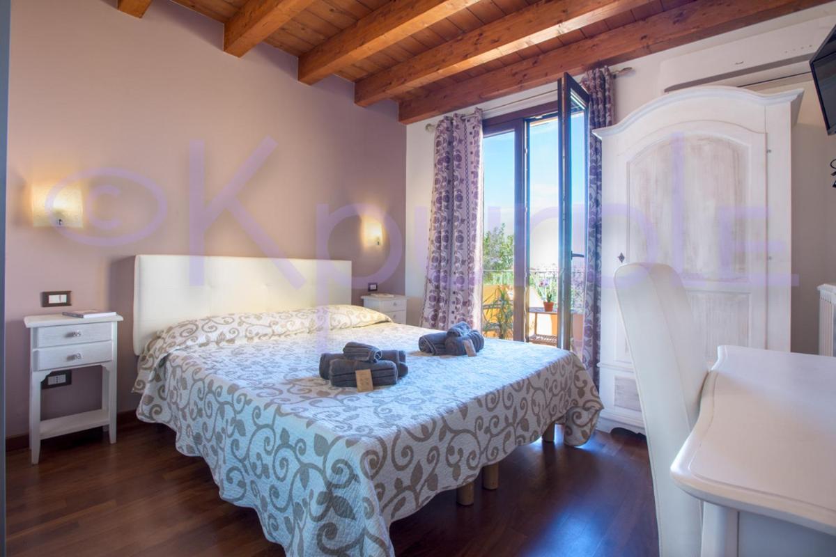 Standard Double or Twin Room with Balcony - Photo 4