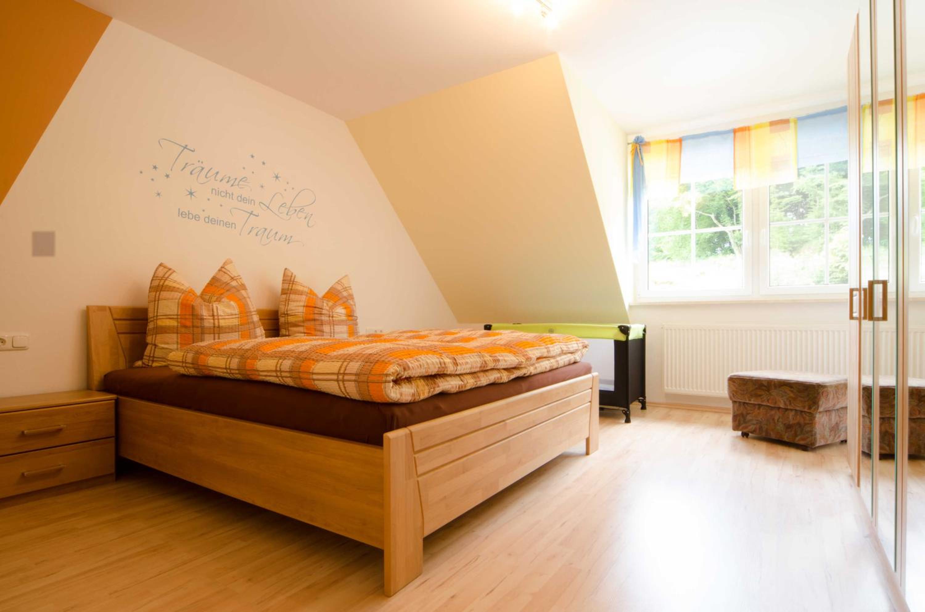 Three-Bedroom Apartment with Balcony photo 1