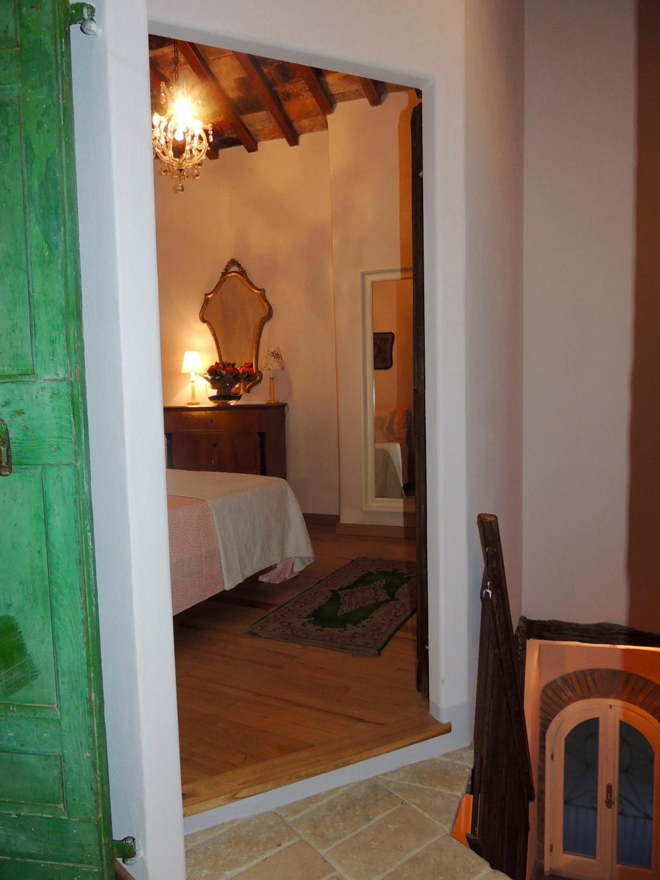 Two-Bedroom House - Photo 22
