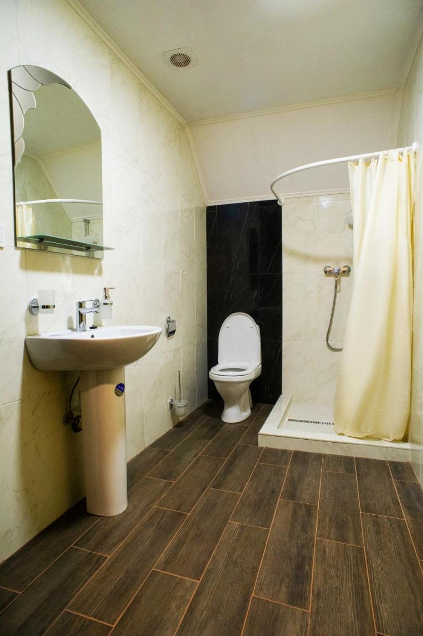 Deluxe Double Room with Bath photo 3