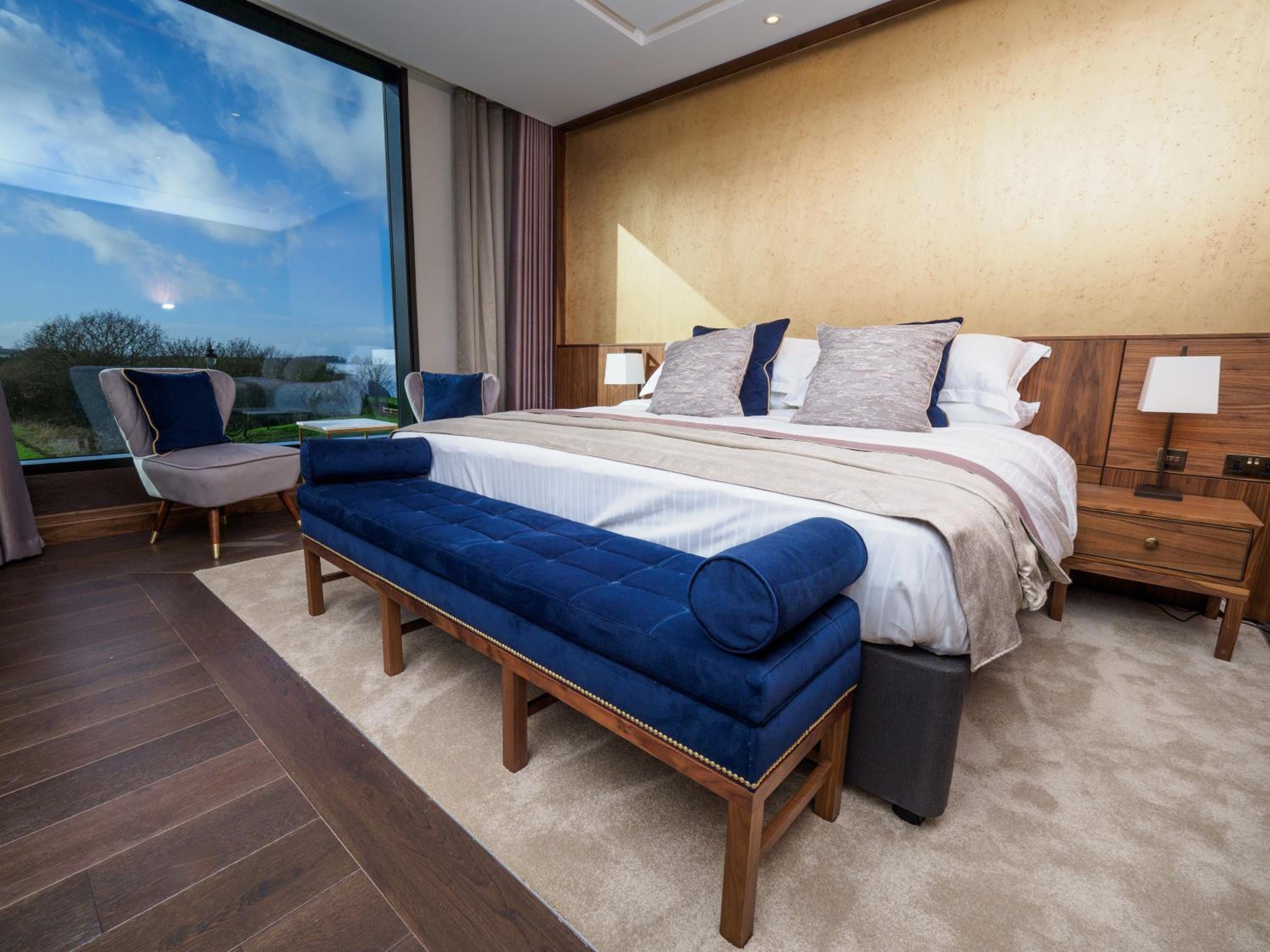 Small Suite with Countryside View