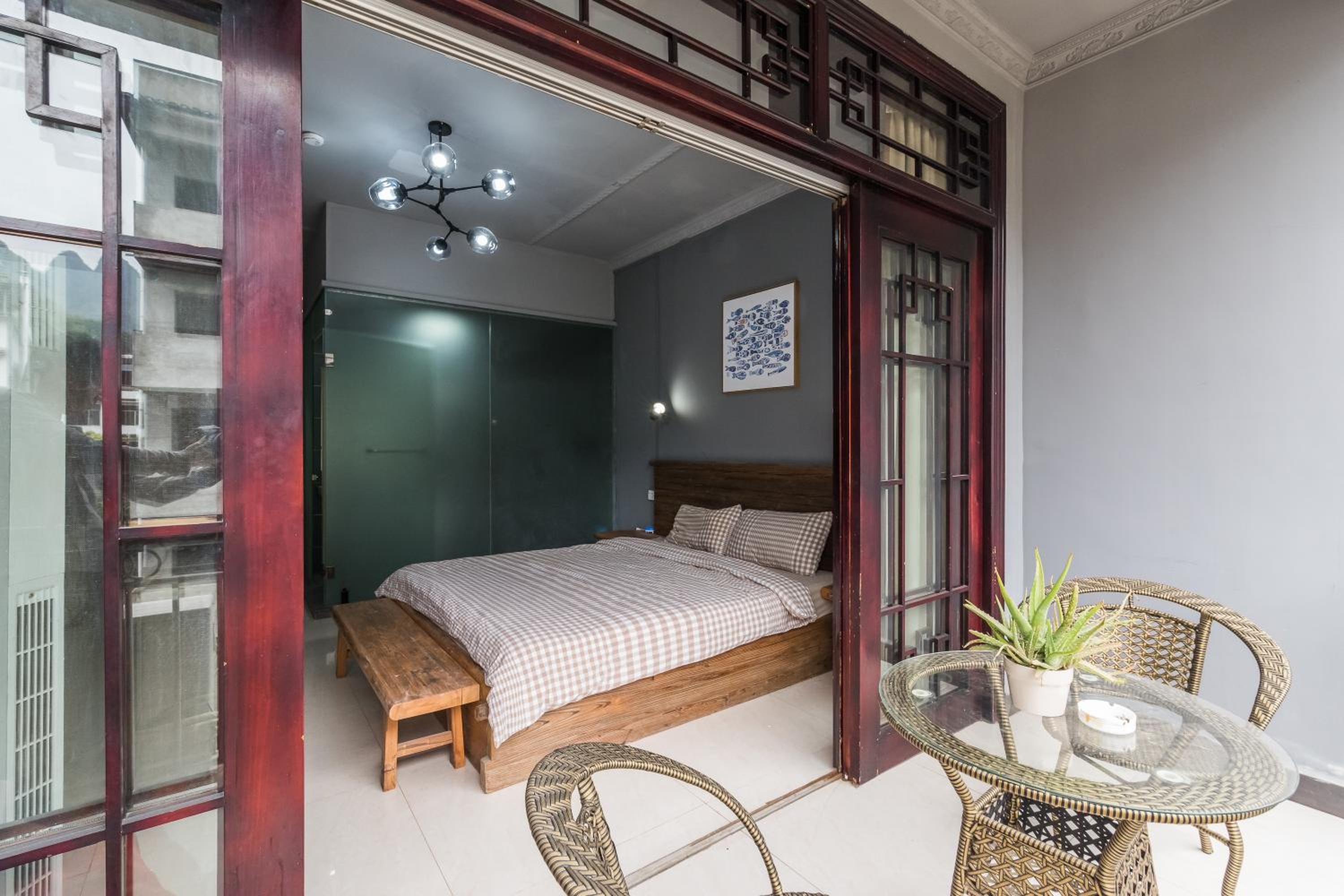 Double Room with Balcony (2 Adults + 1 Child) photo 3