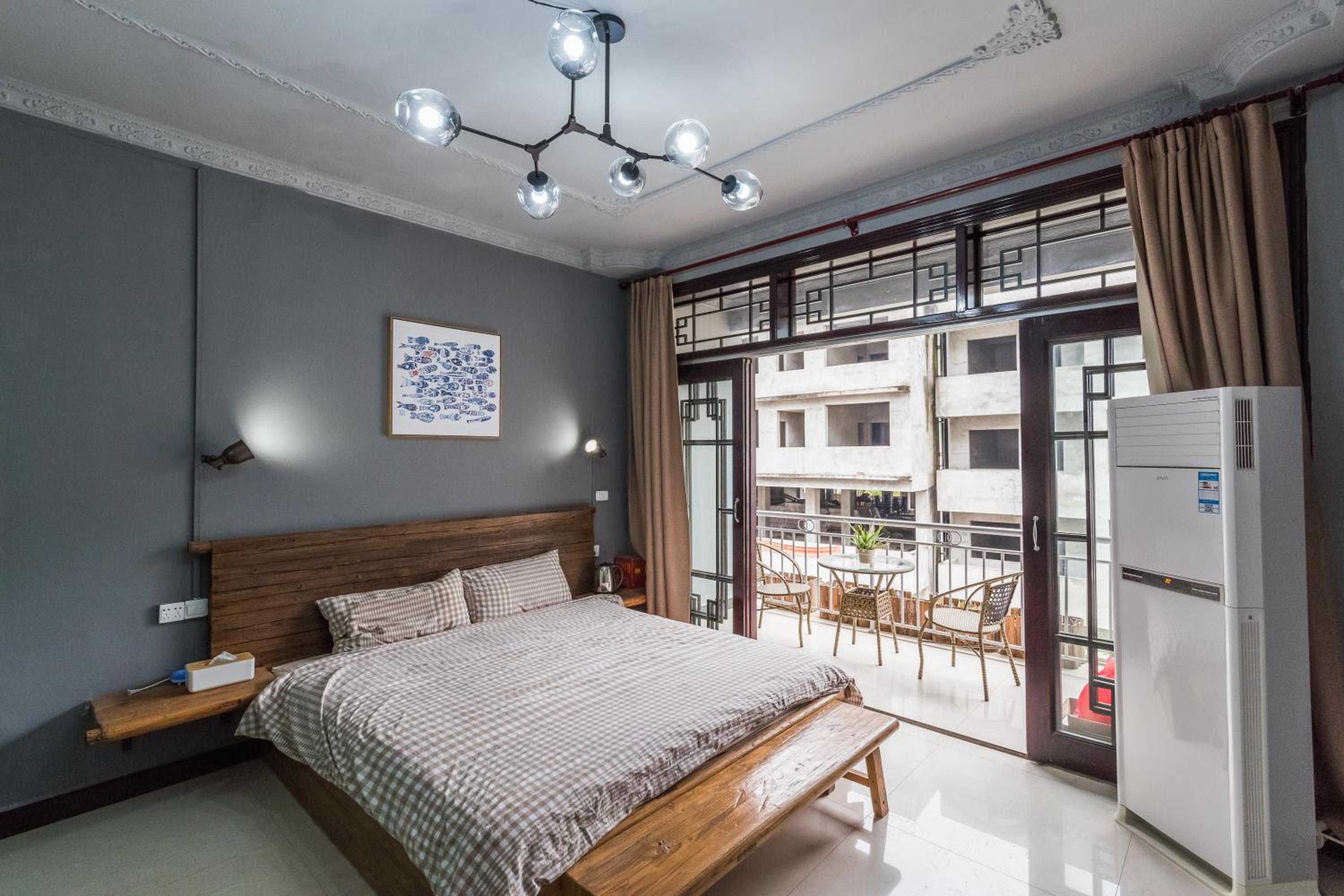 Double Room with Balcony (2 Adults + 1 Child) photo 1