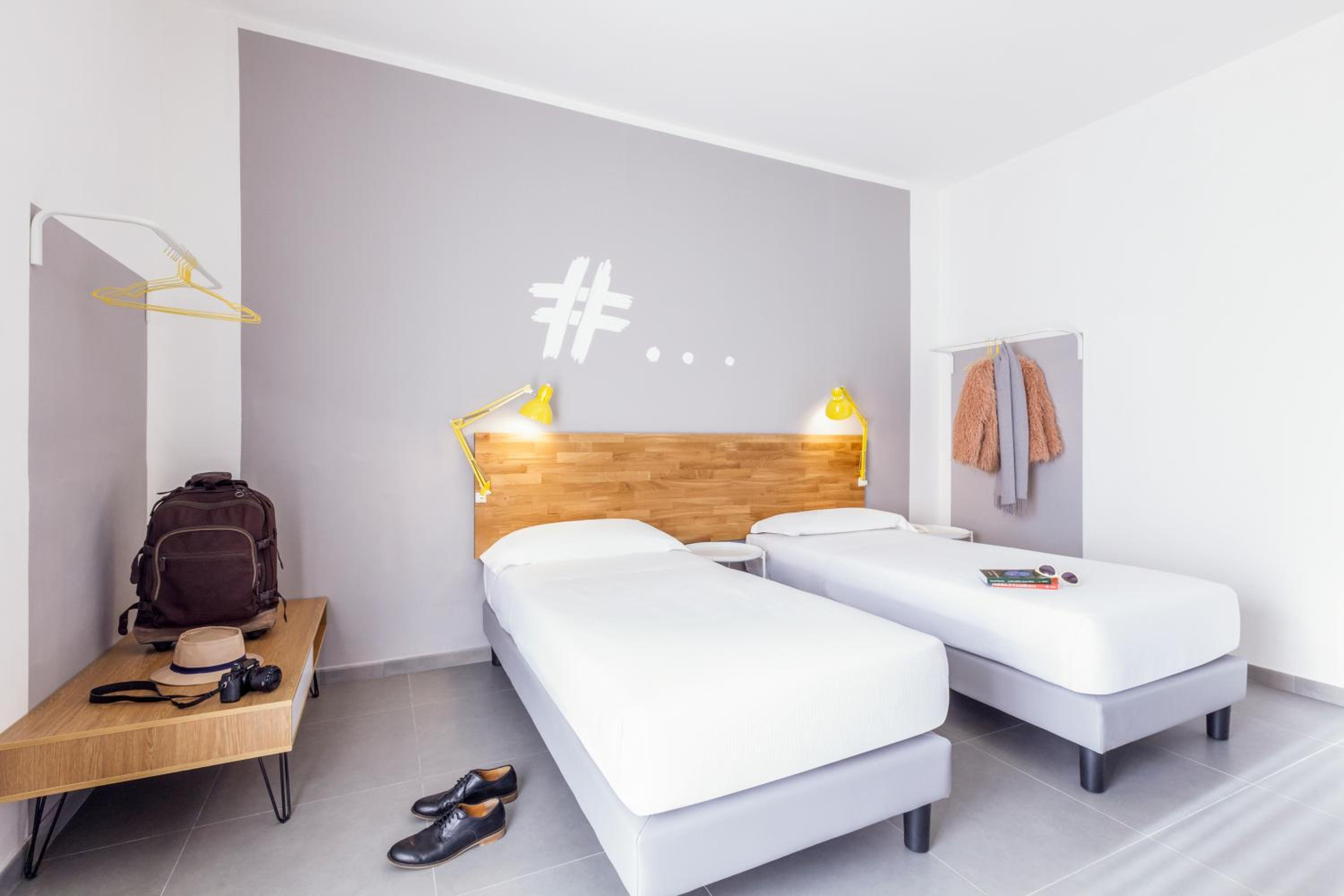 Standard Twin Room