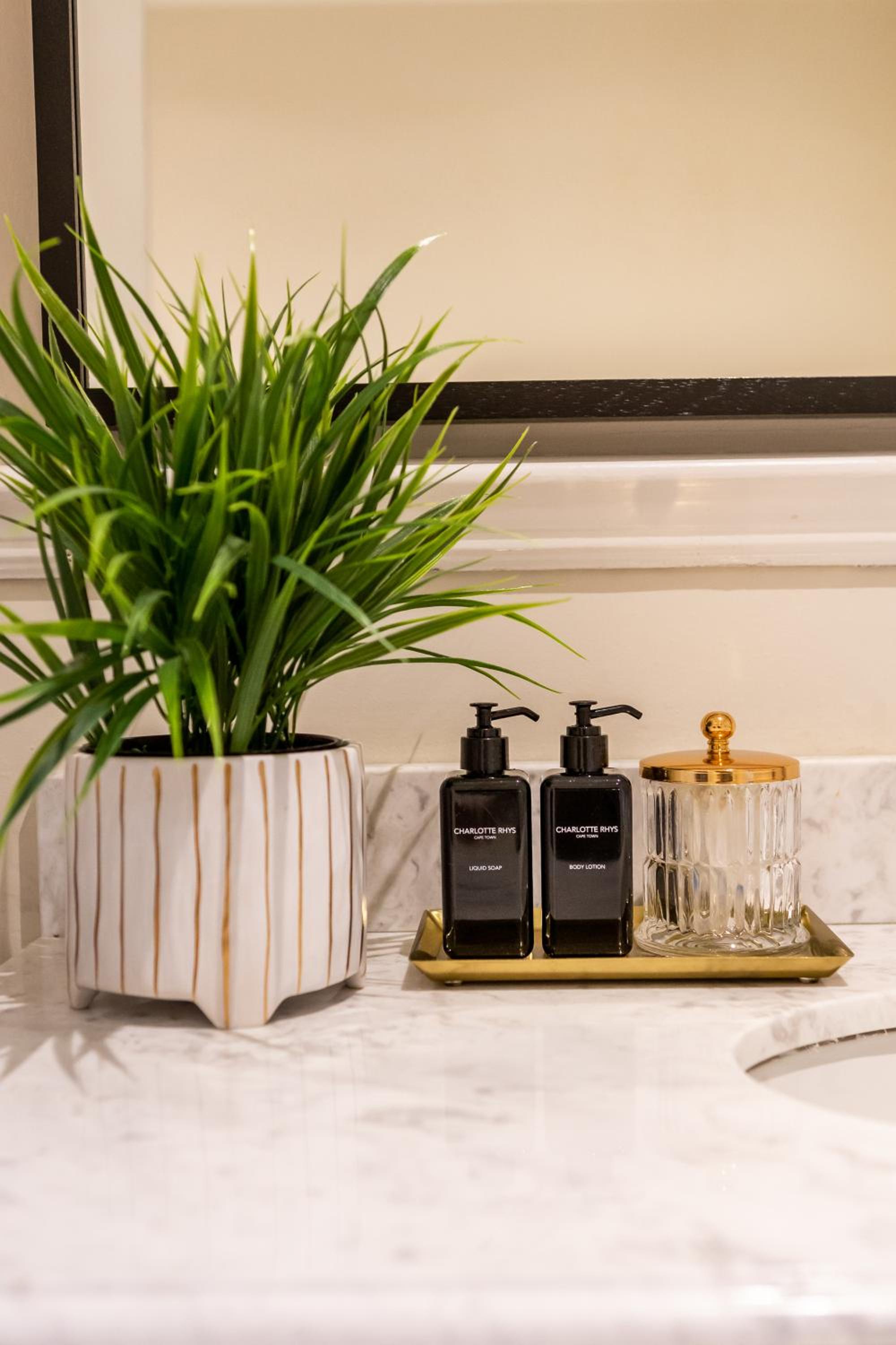 Luxury Room 4