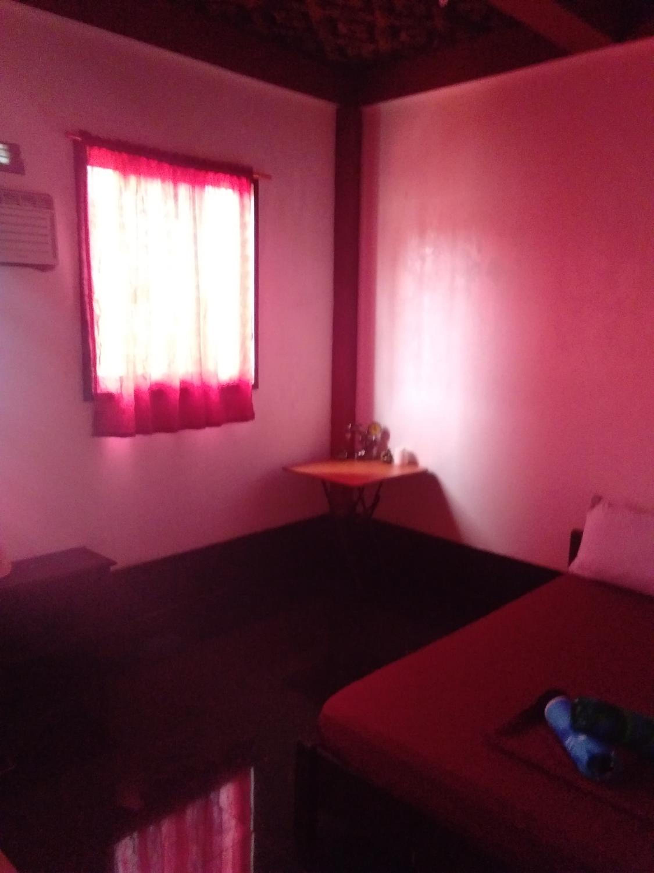 Budget Twin Room - Photo 2