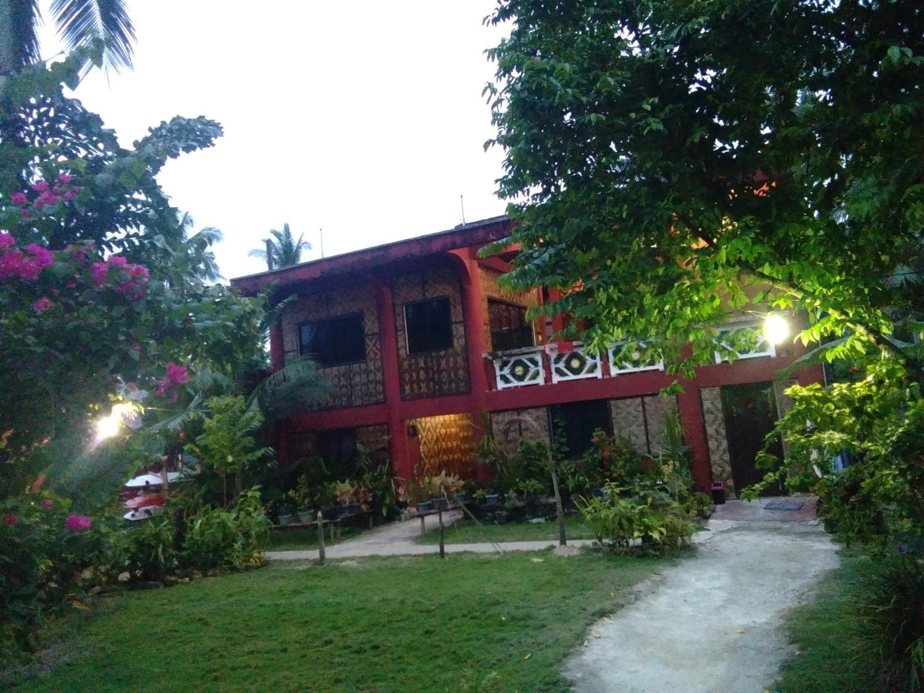 Double Room with Fan - Photo 2