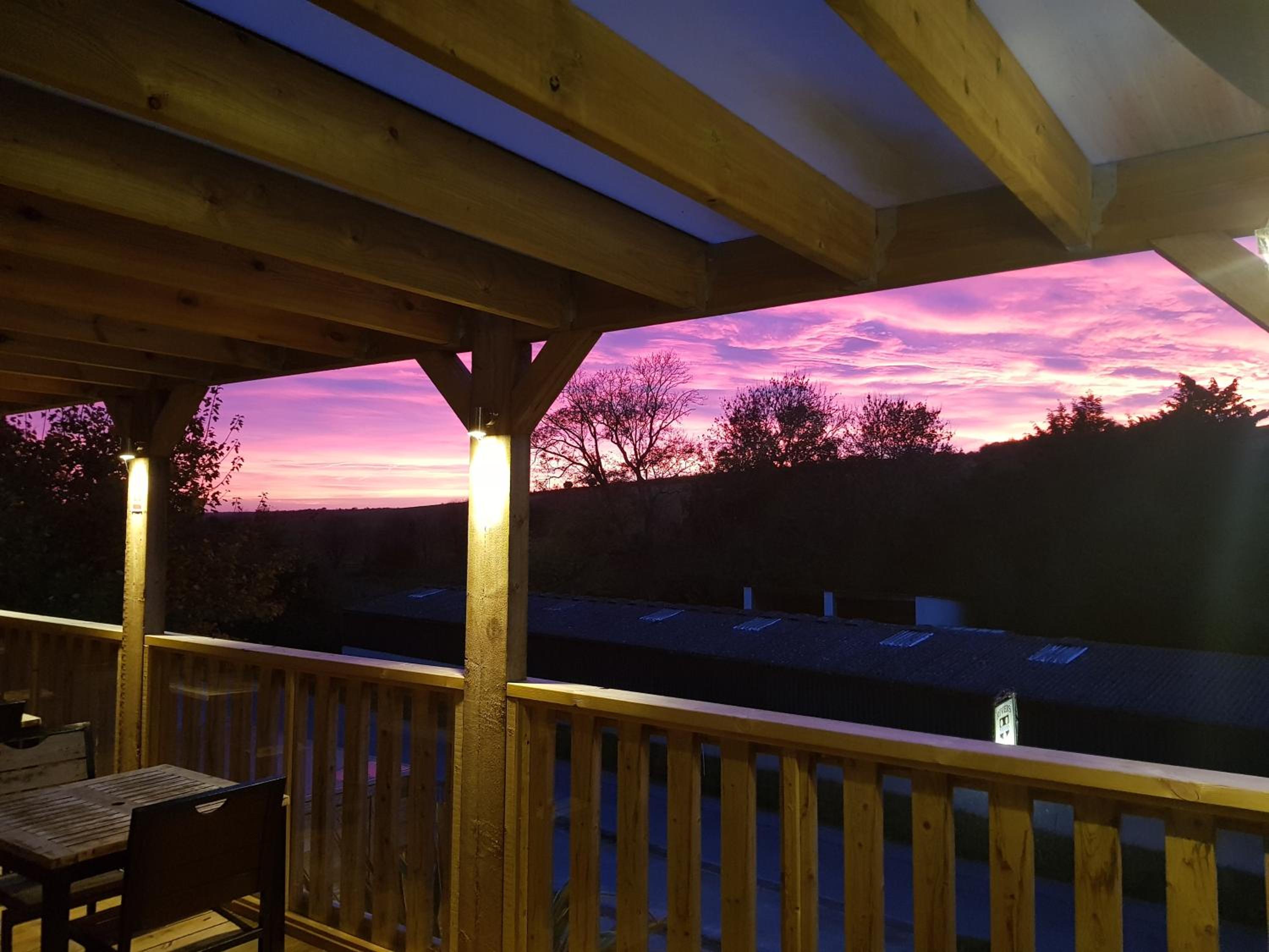 One-Bedroom Chalet with En-Suite photo 1