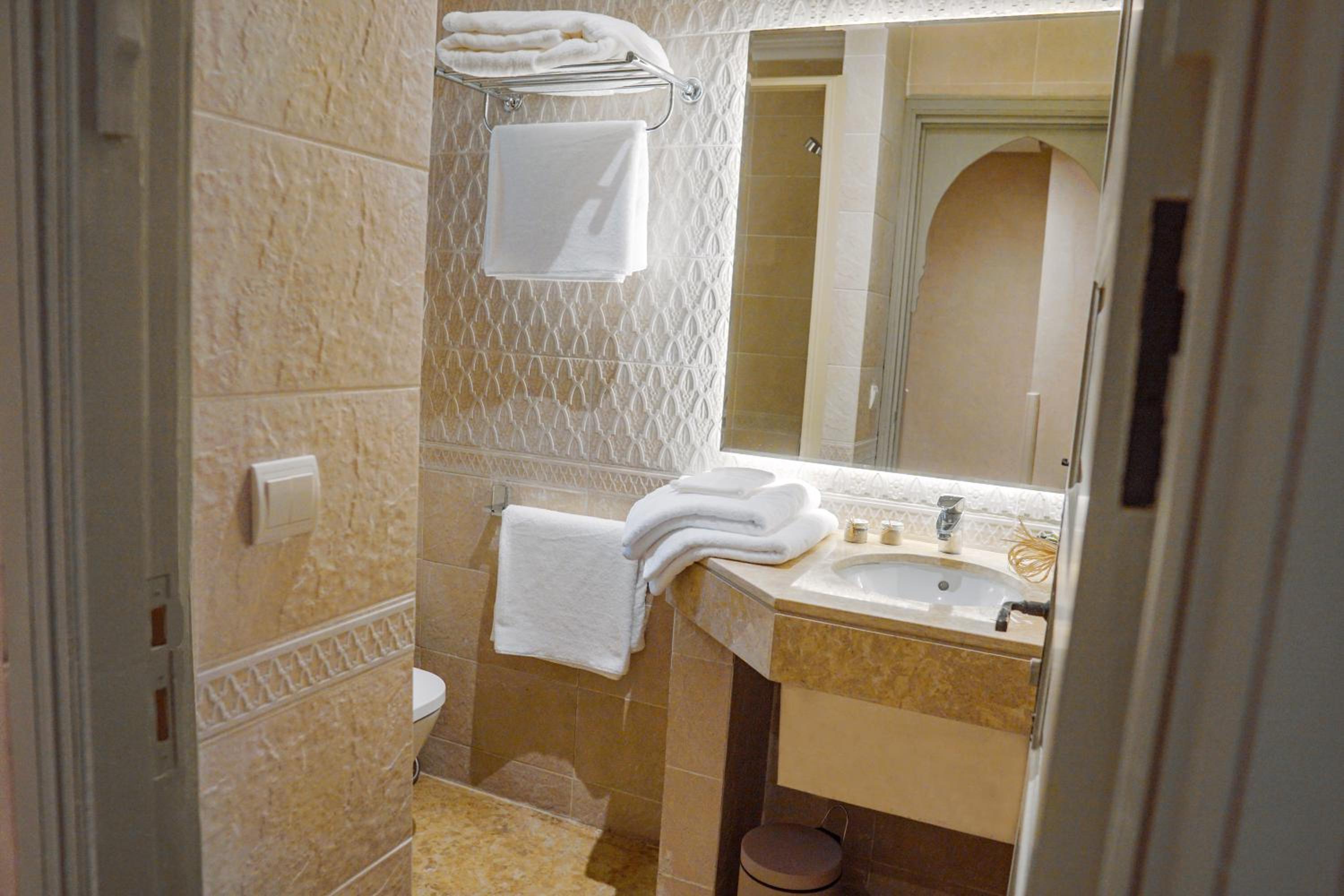 Small Double Room - Photo 2