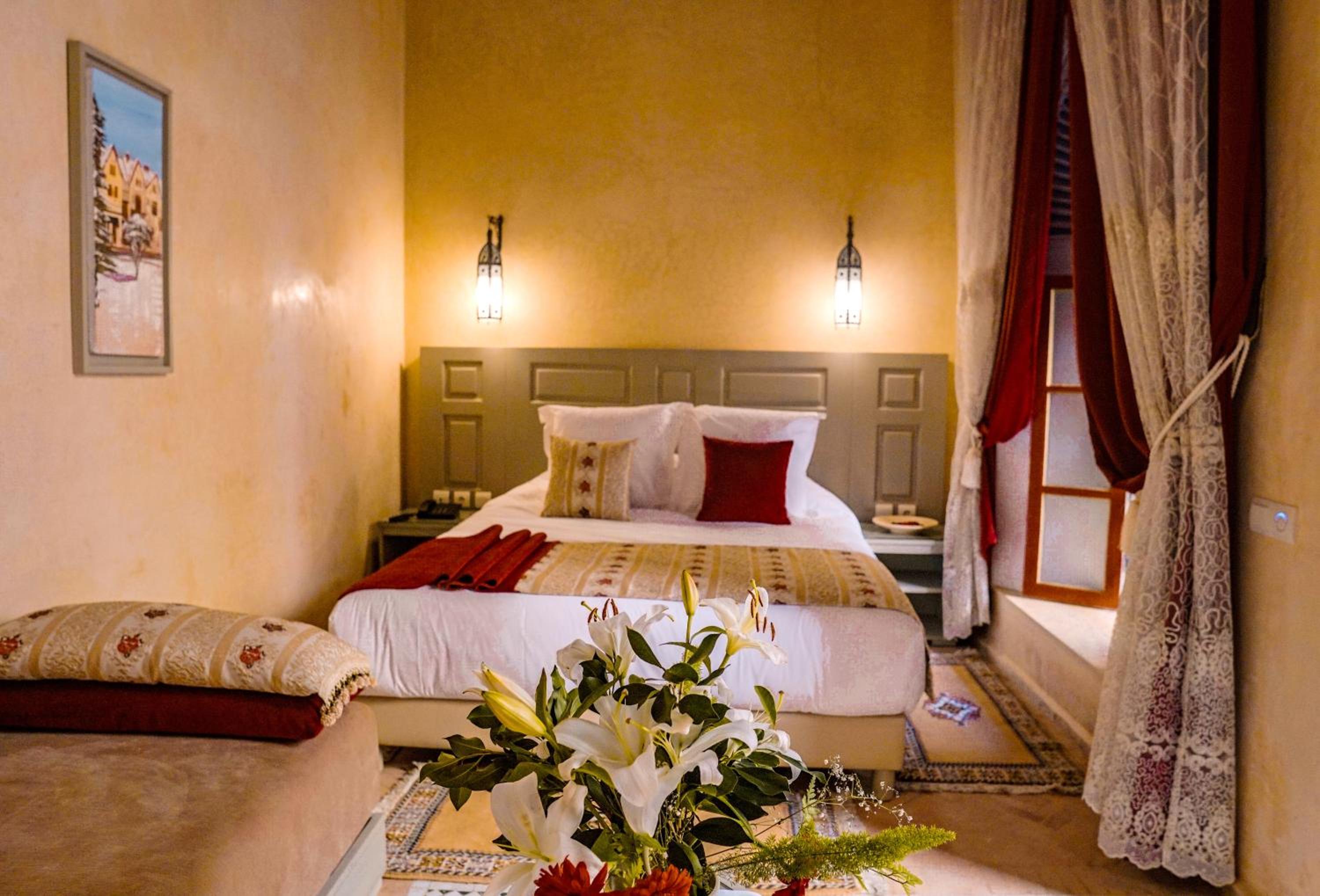Executive Suite - Photo 6