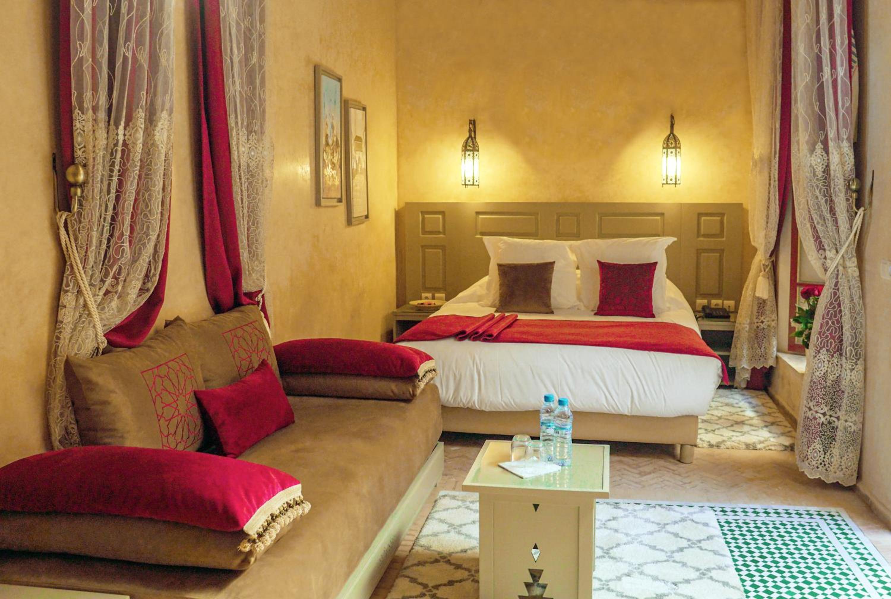 Executive Suite - Photo 4