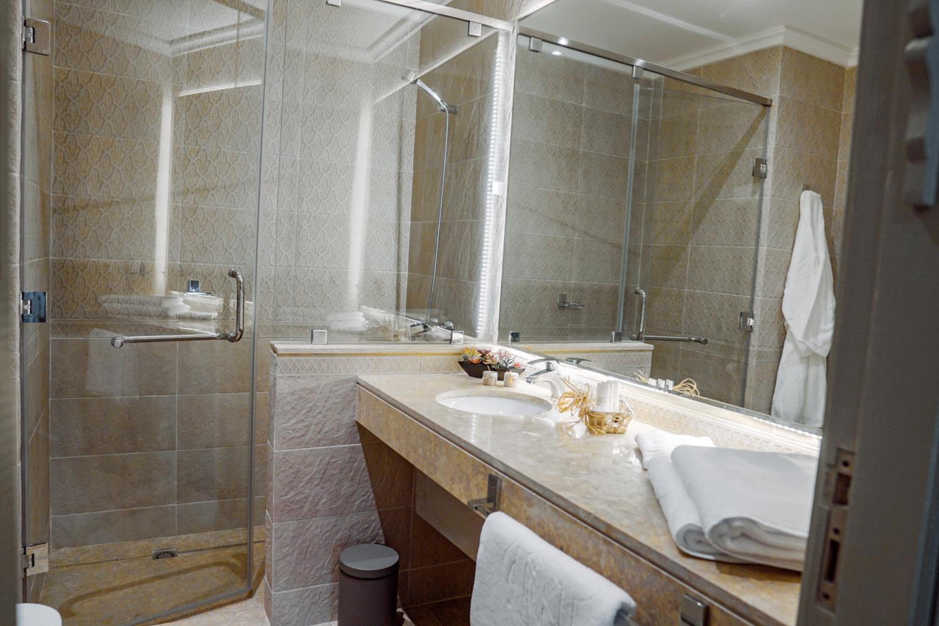 Deluxe Suite - Photo 4
