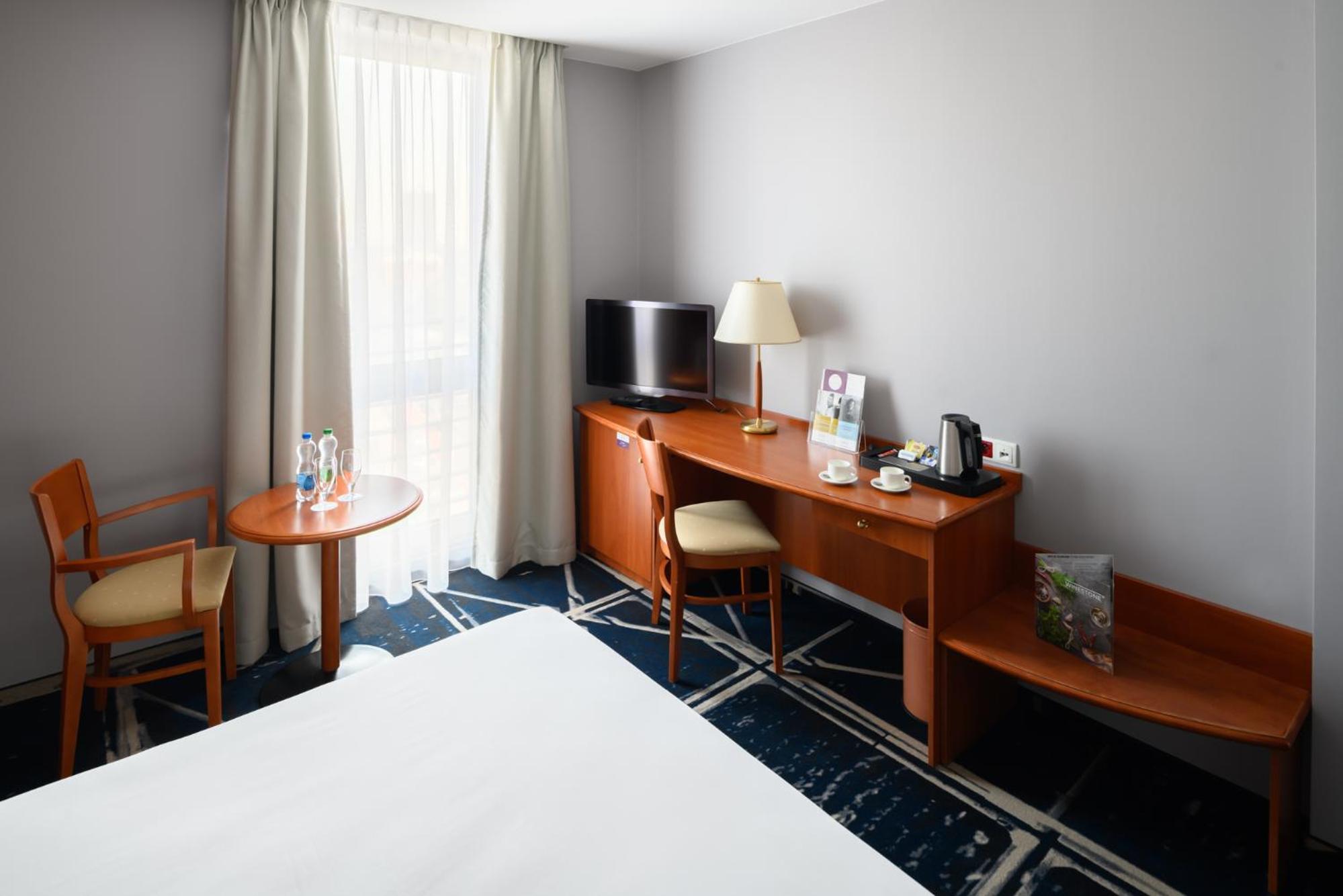 Standard Double Room - Photo 5