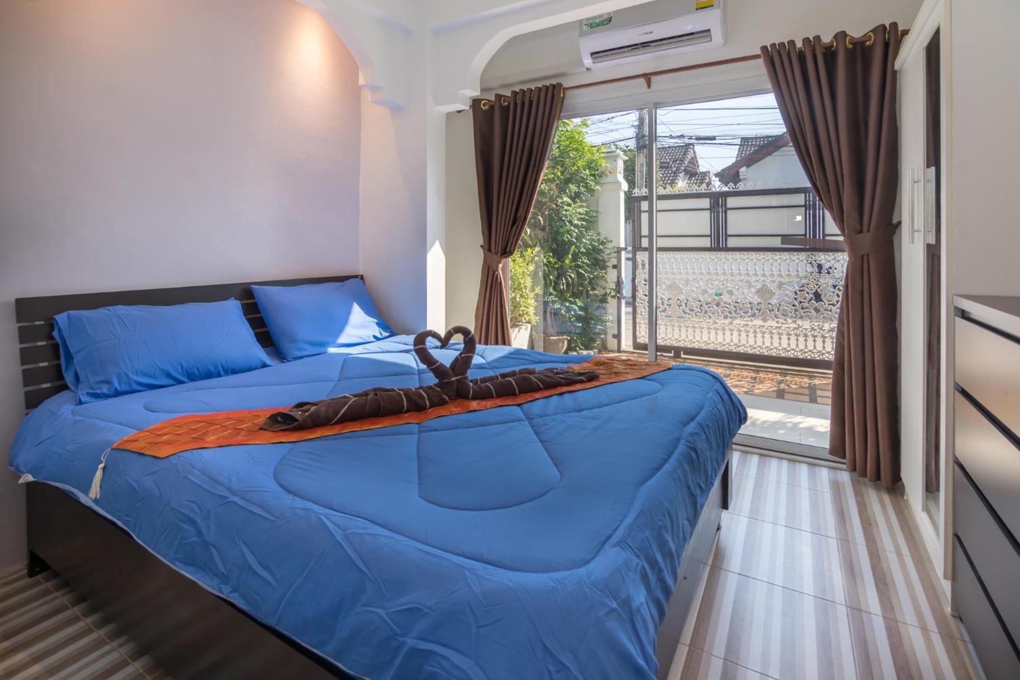 Apartment with Pool View  - Photo 39