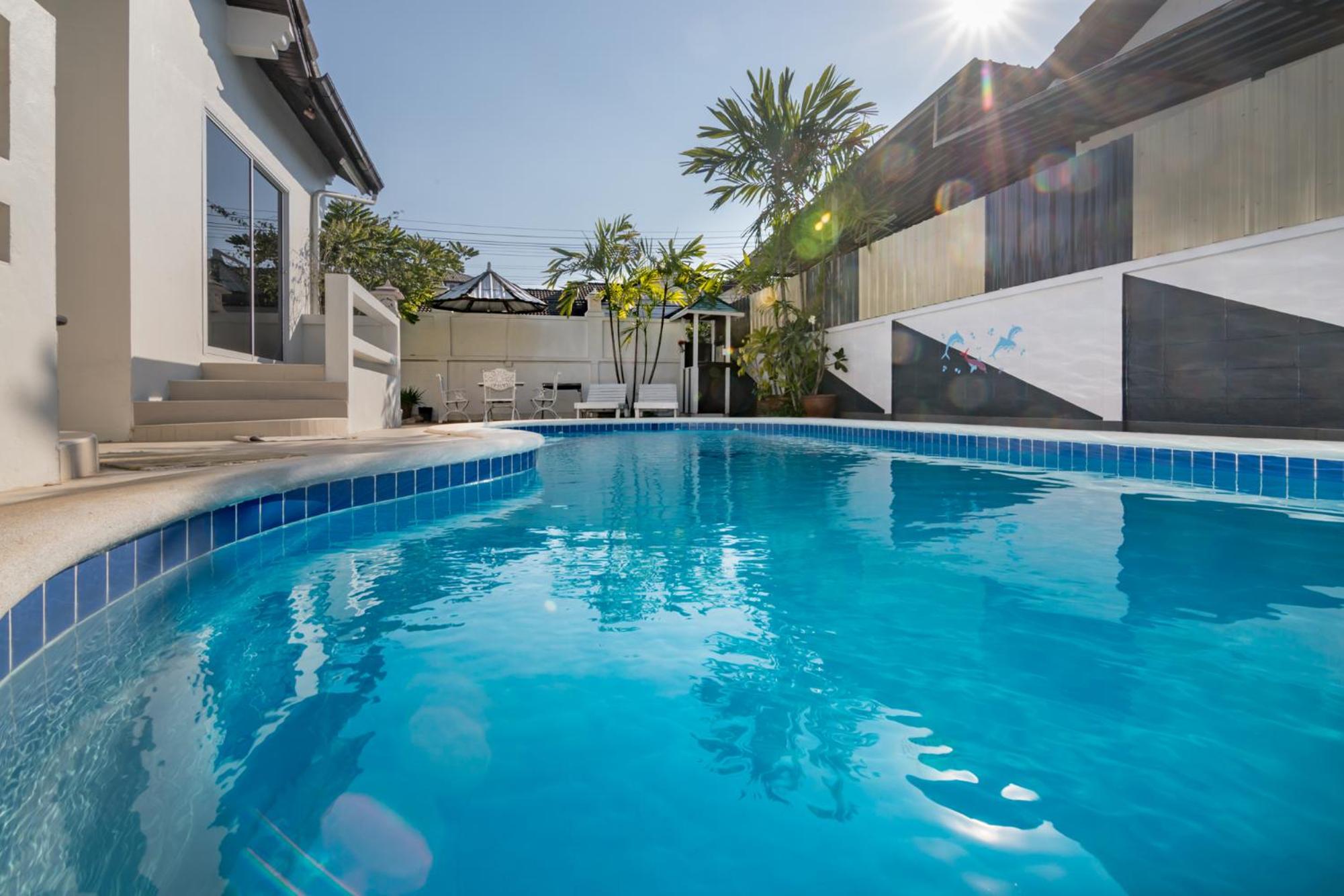 Apartment with Pool View  - Photo 33