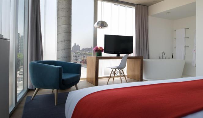 Superior King Corner Room