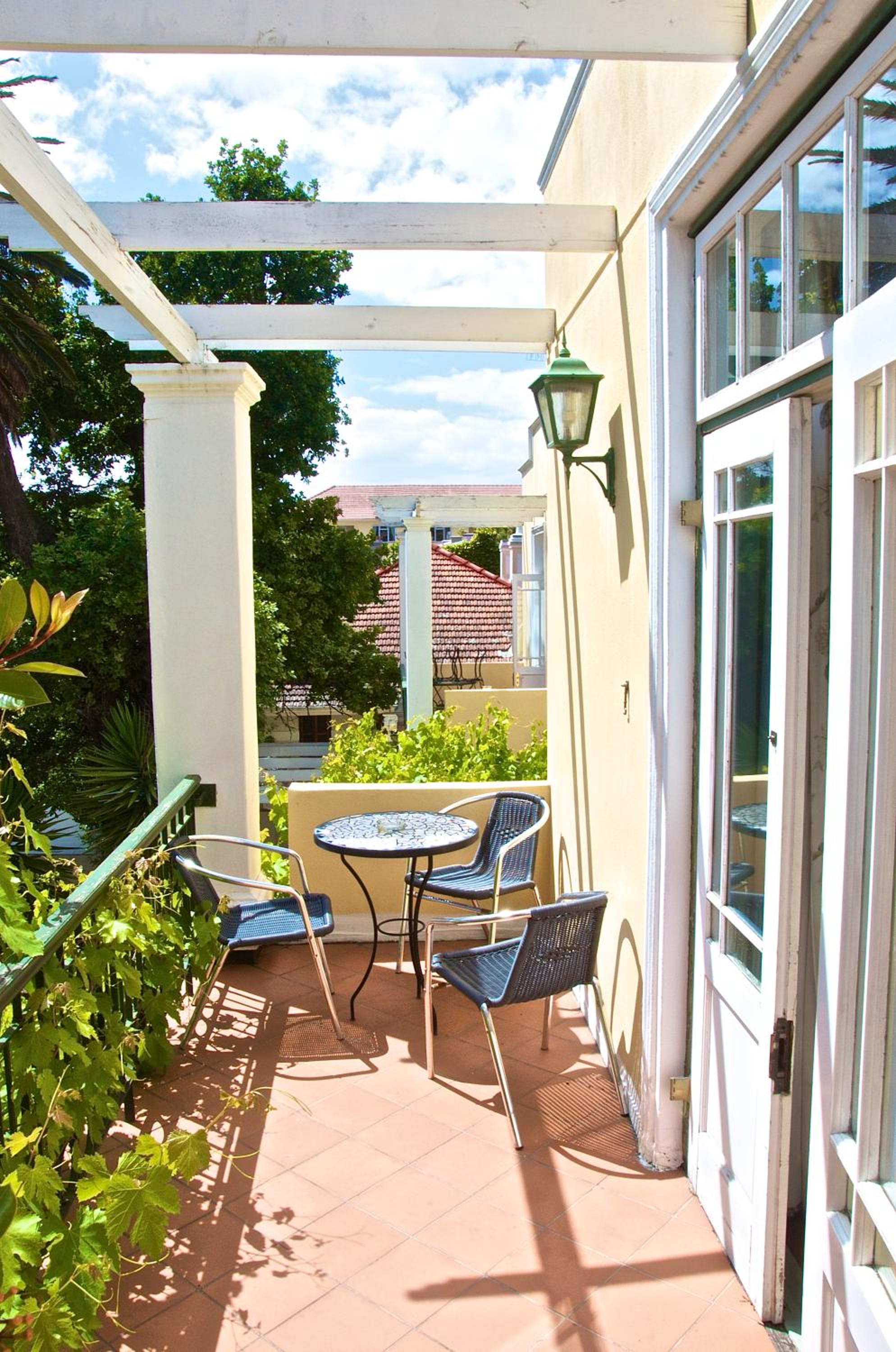 Suite - Photo 6