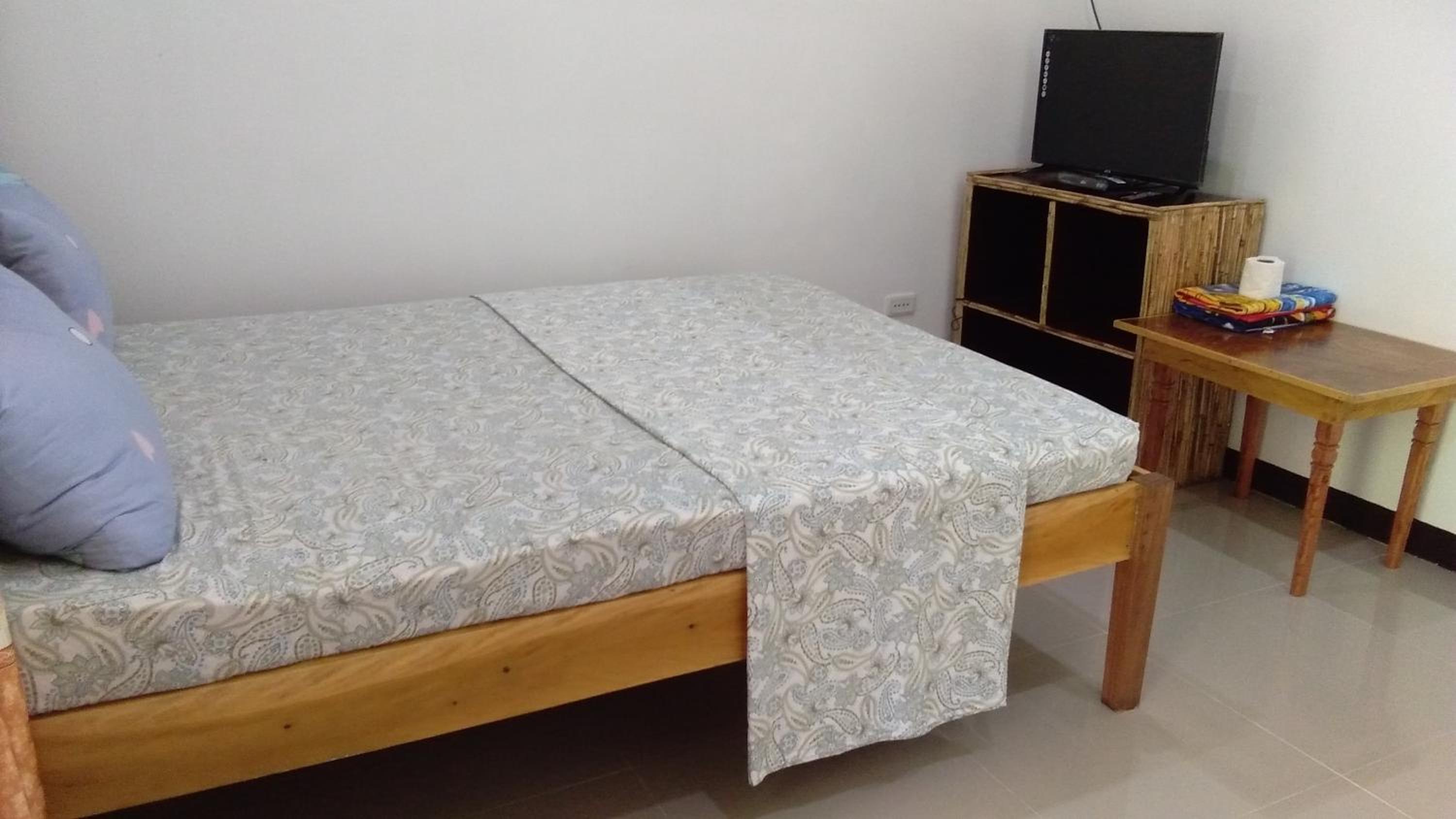 Double Room with Private Bathroom - Photo 14
